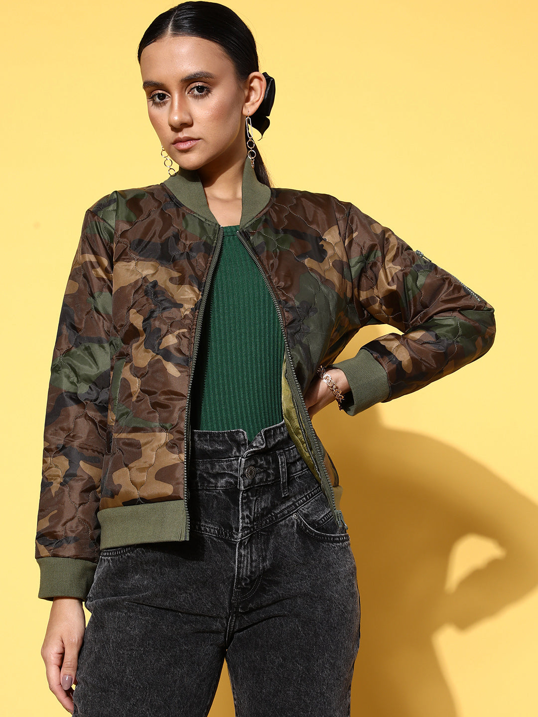 Olive Camouflage Print Front Zipper Quilted Puffer Jacket