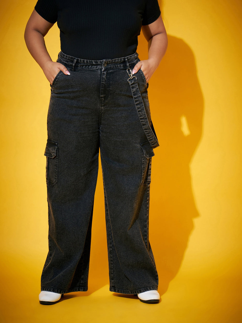 Black Wash Side Patch Pocket Jeans-SASSAFRAS Curve