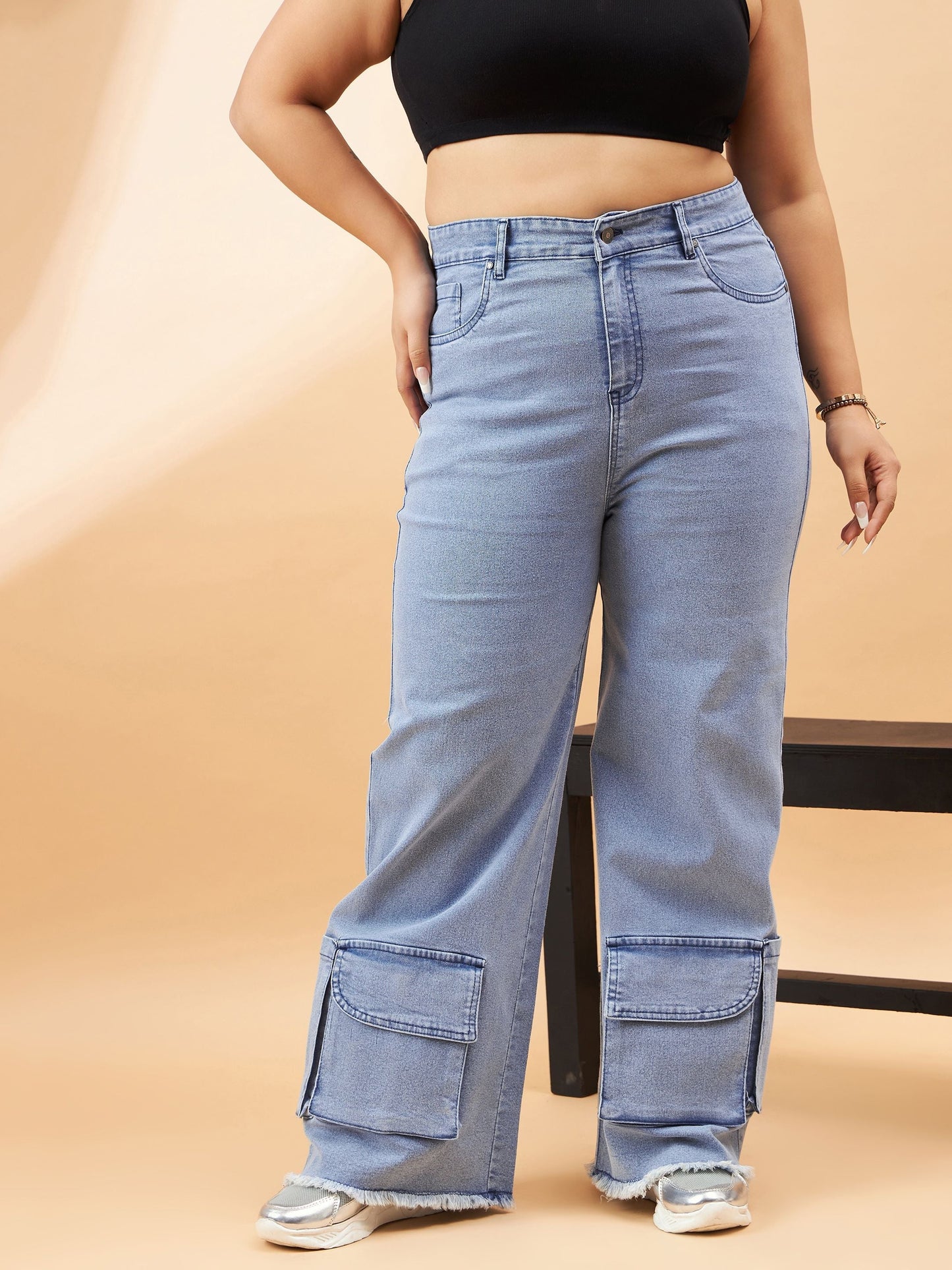 Ice Blue Hem Pockets Straight Jeans