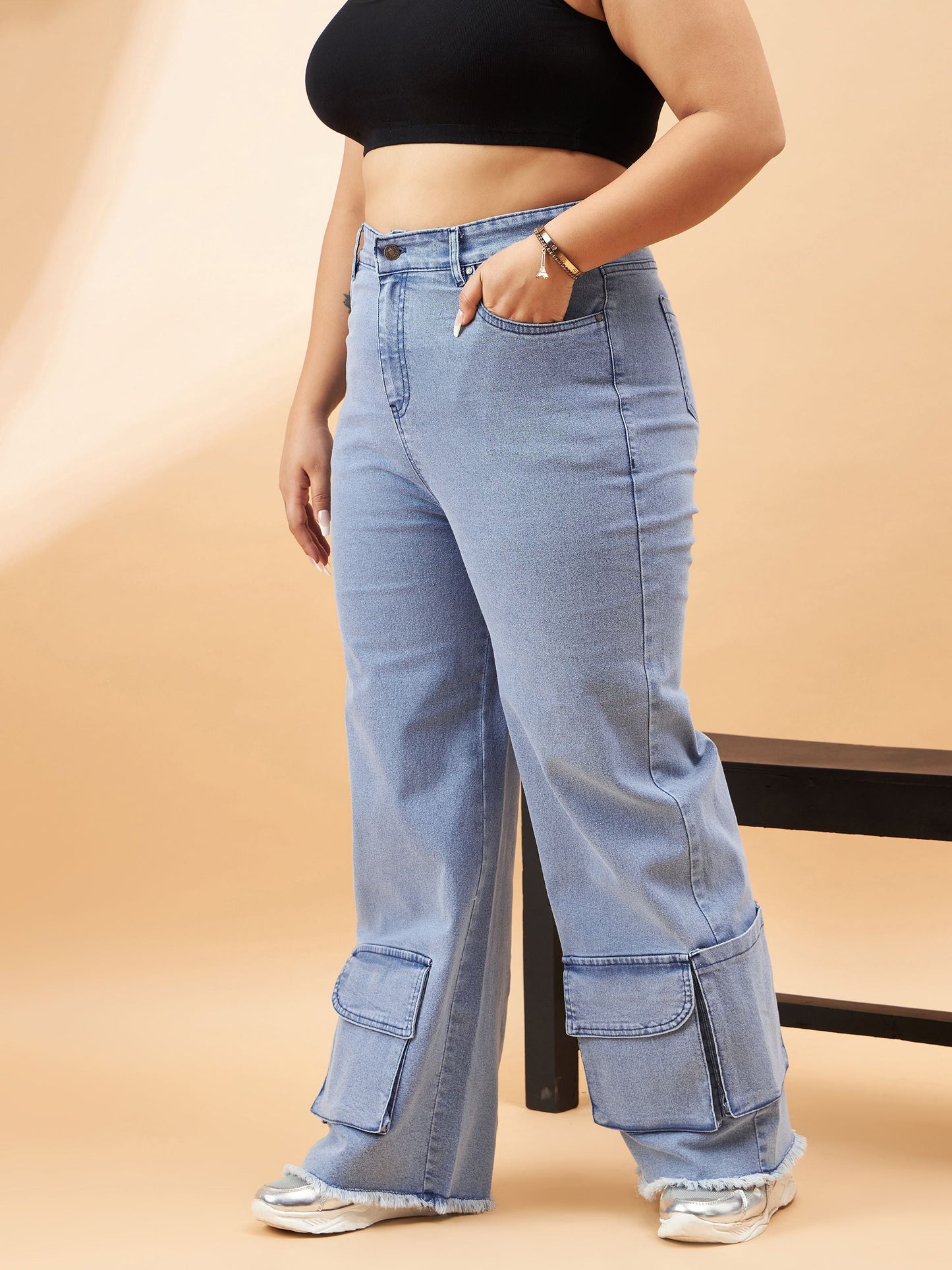 Ice Blue Hem Pockets Straight Jeans