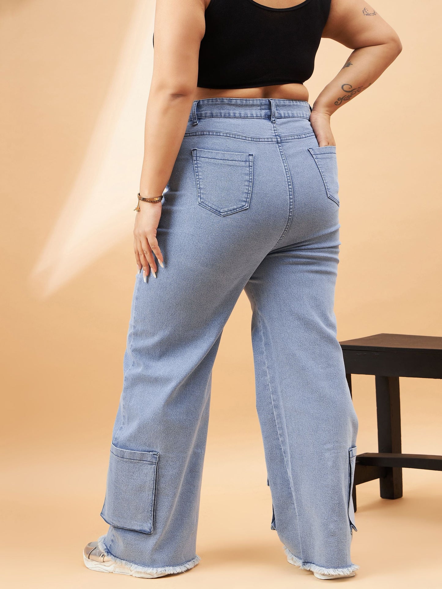 Ice Blue Hem Pockets Straight Jeans