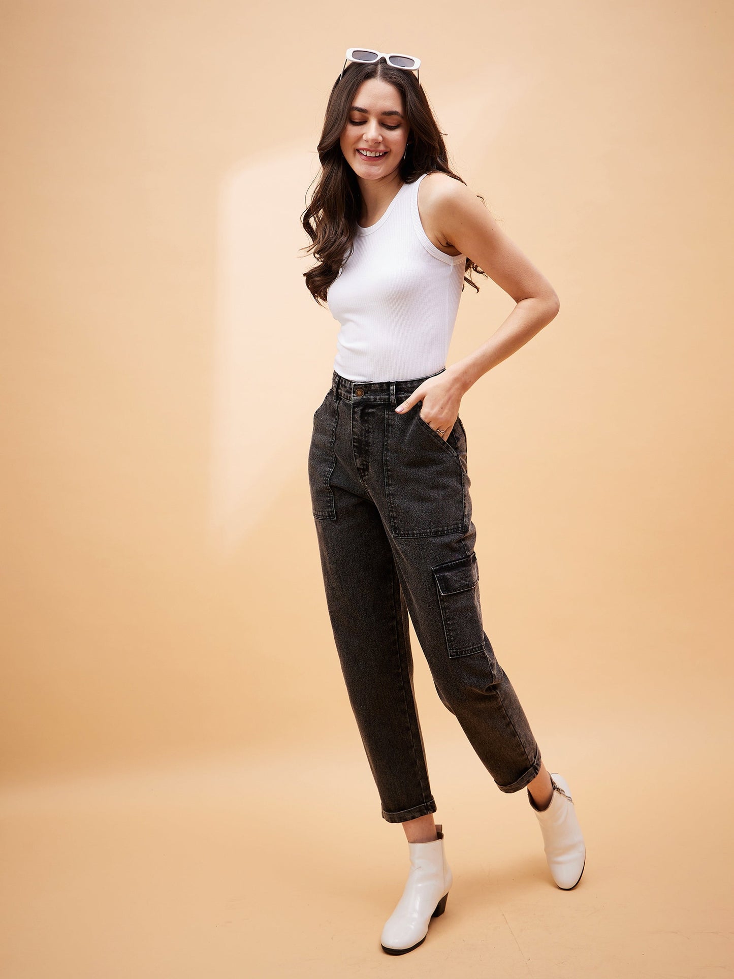 Black Multi Pockets Balloon Fit Jeans