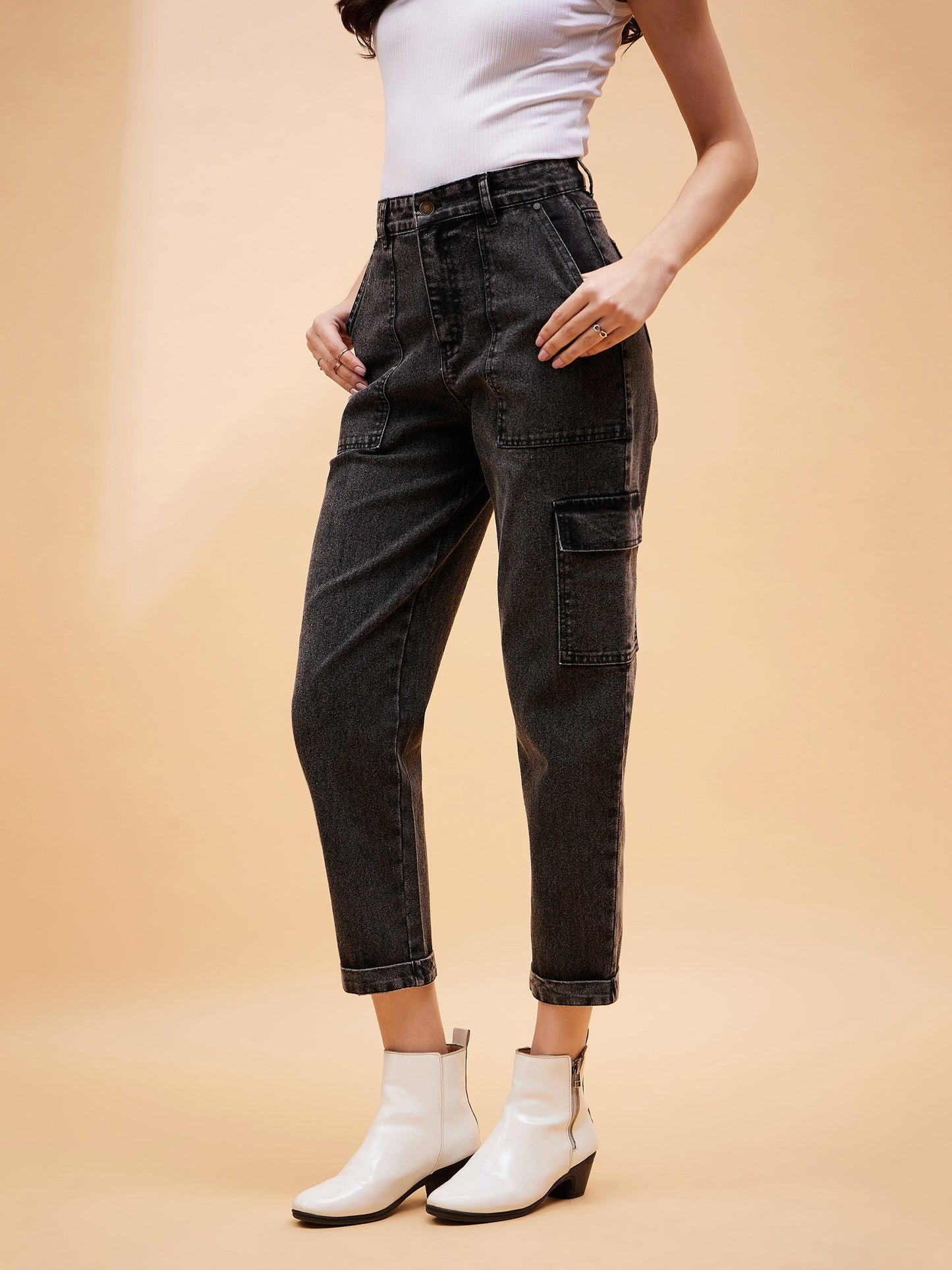 Black Multi Pockets Balloon Fit Jeans