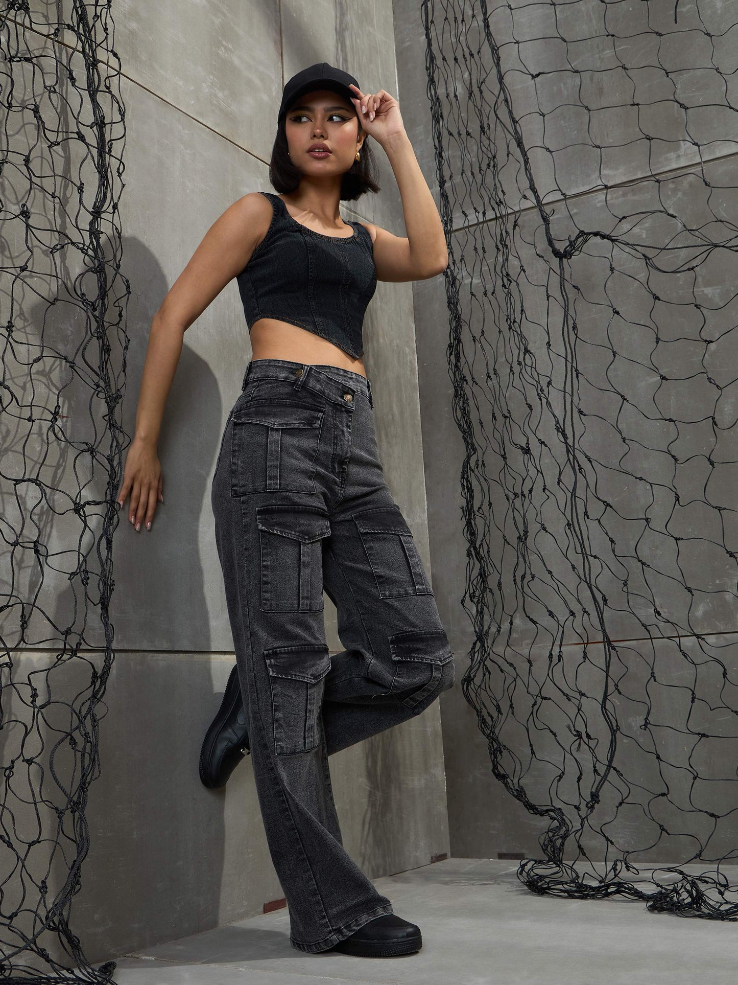 Women Black Washed Cargo Straight Jeans