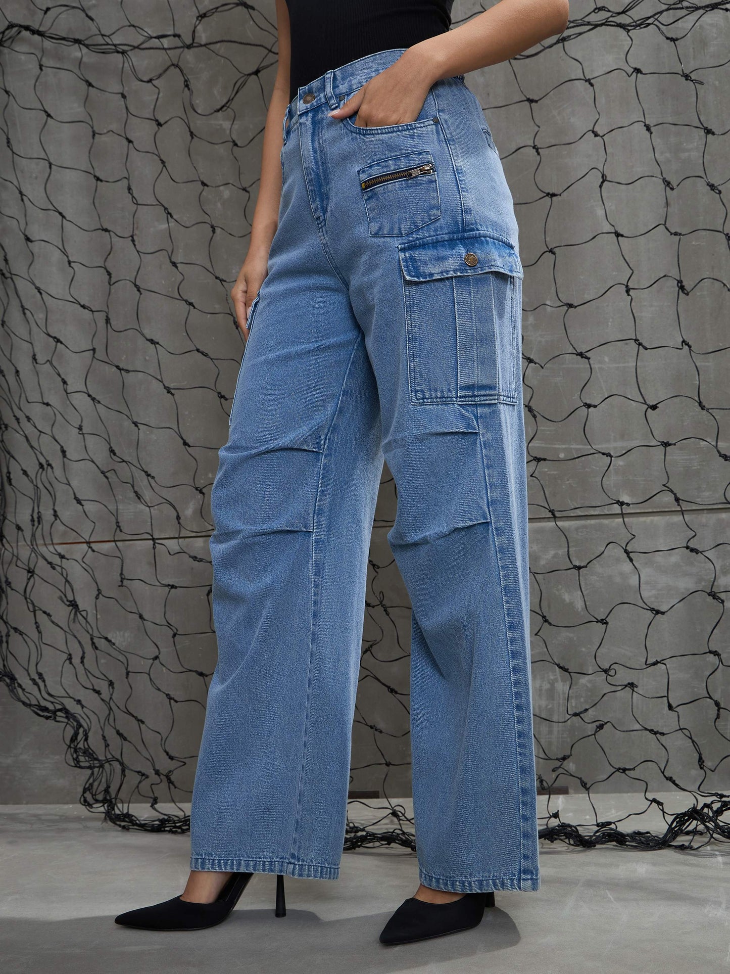 Women Blue Denim Pleated Knee Cargo Jeans