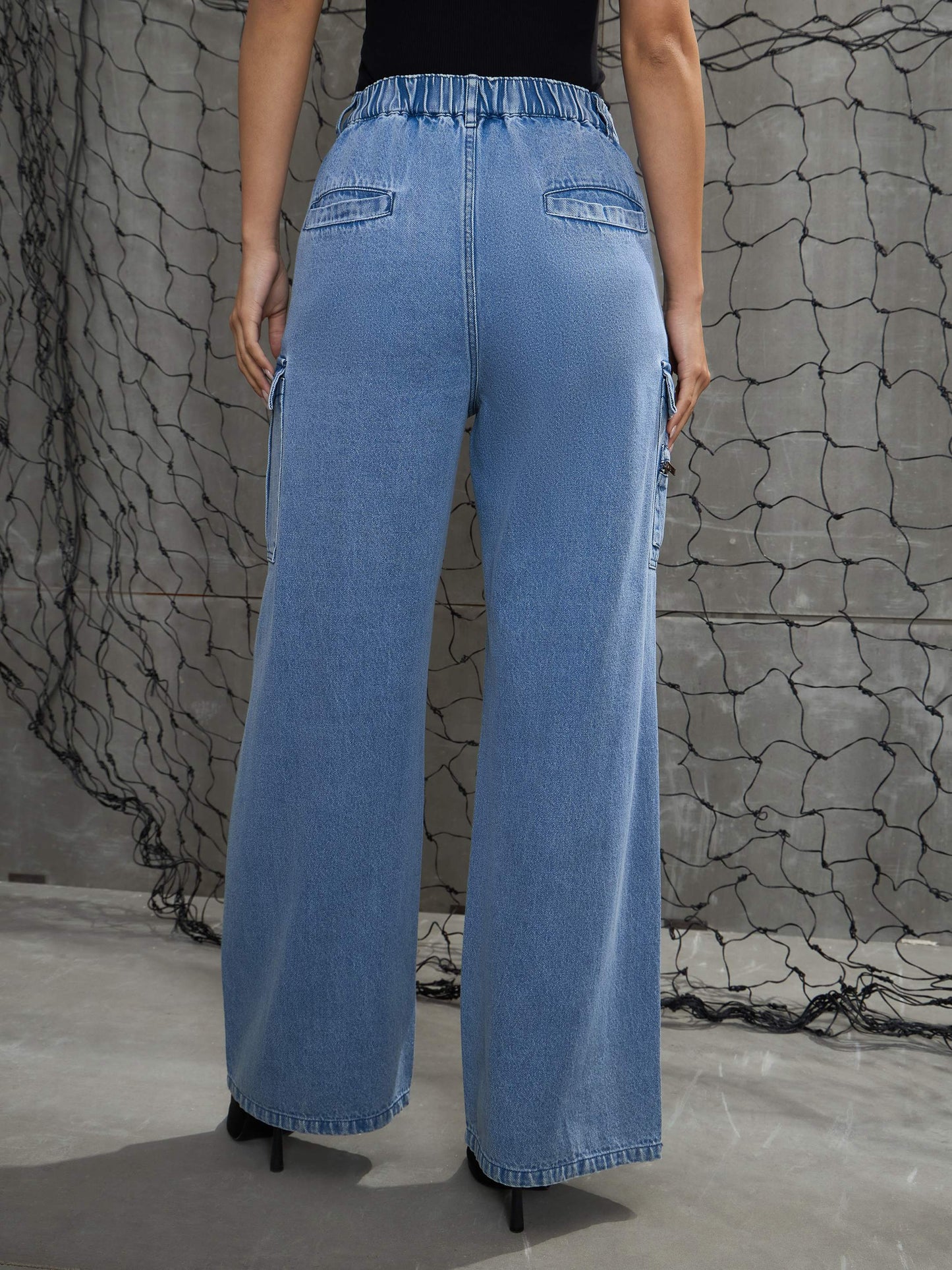 Women Blue Denim Pleated Knee Cargo Jeans