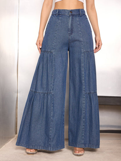Women Blue Washed Gathered Front Flared Jeans