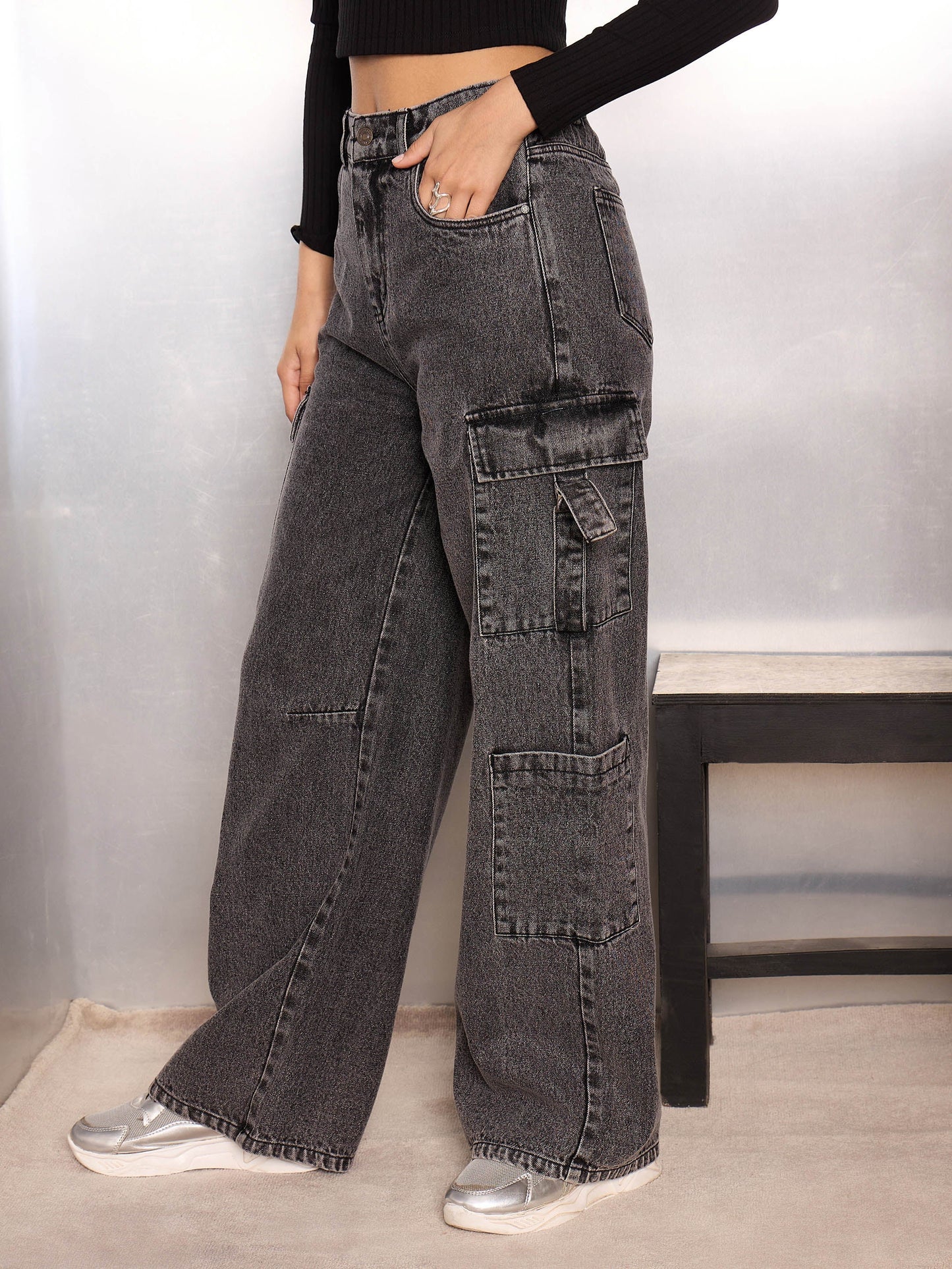 Women Grey Washed Cargo Jeans