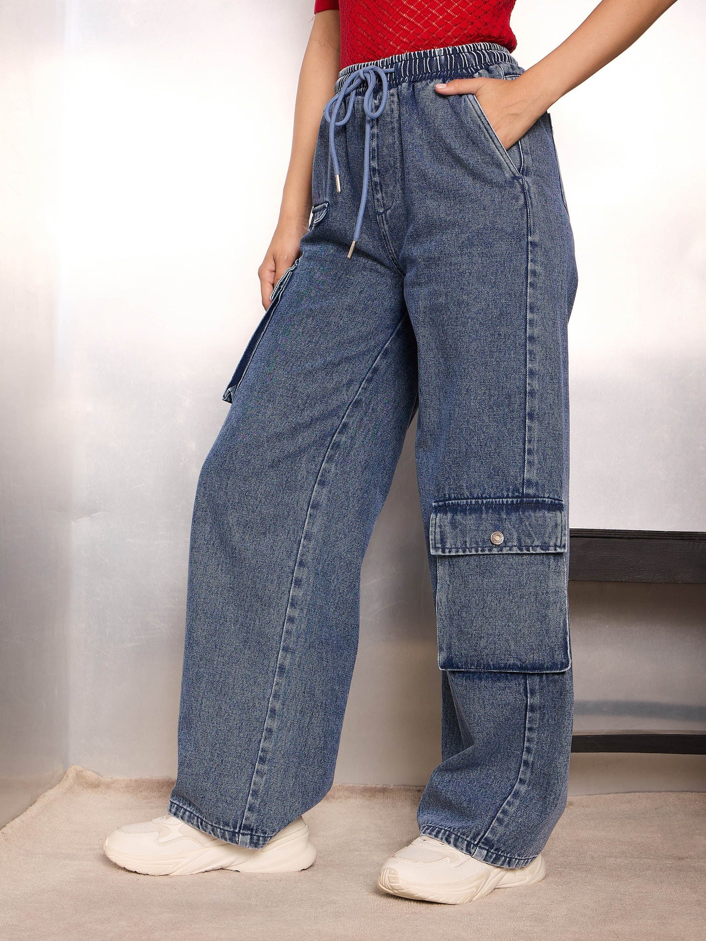 Women Blue Washed High Rise Drawstring Jeans