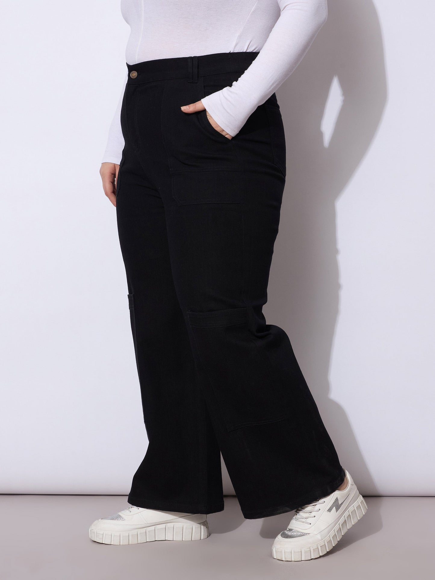 Black Side Pockets Straight Cargo Jeans