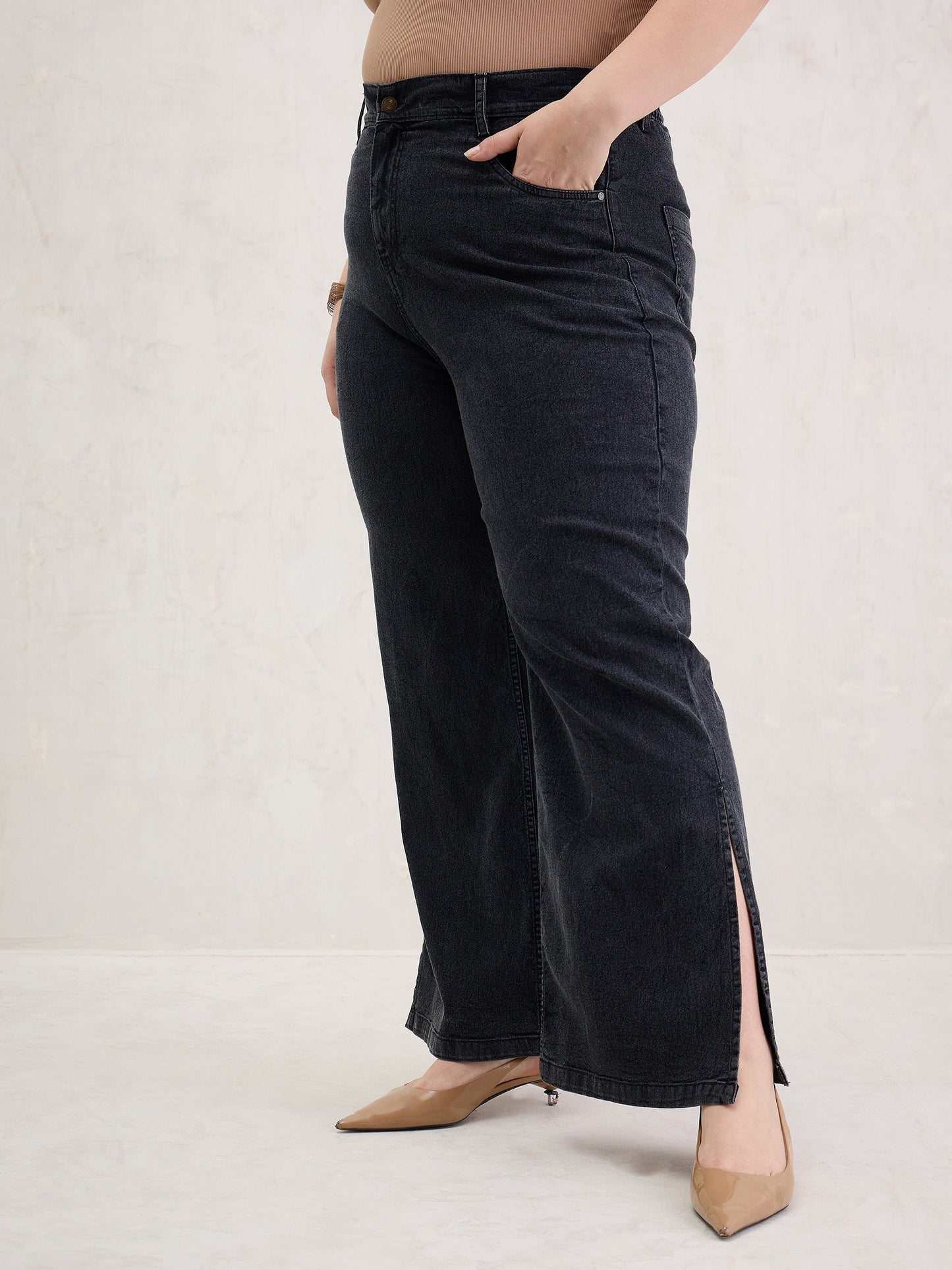 Black Blast Hem Slit Straight Jeans-SASSAFRAS Curve
