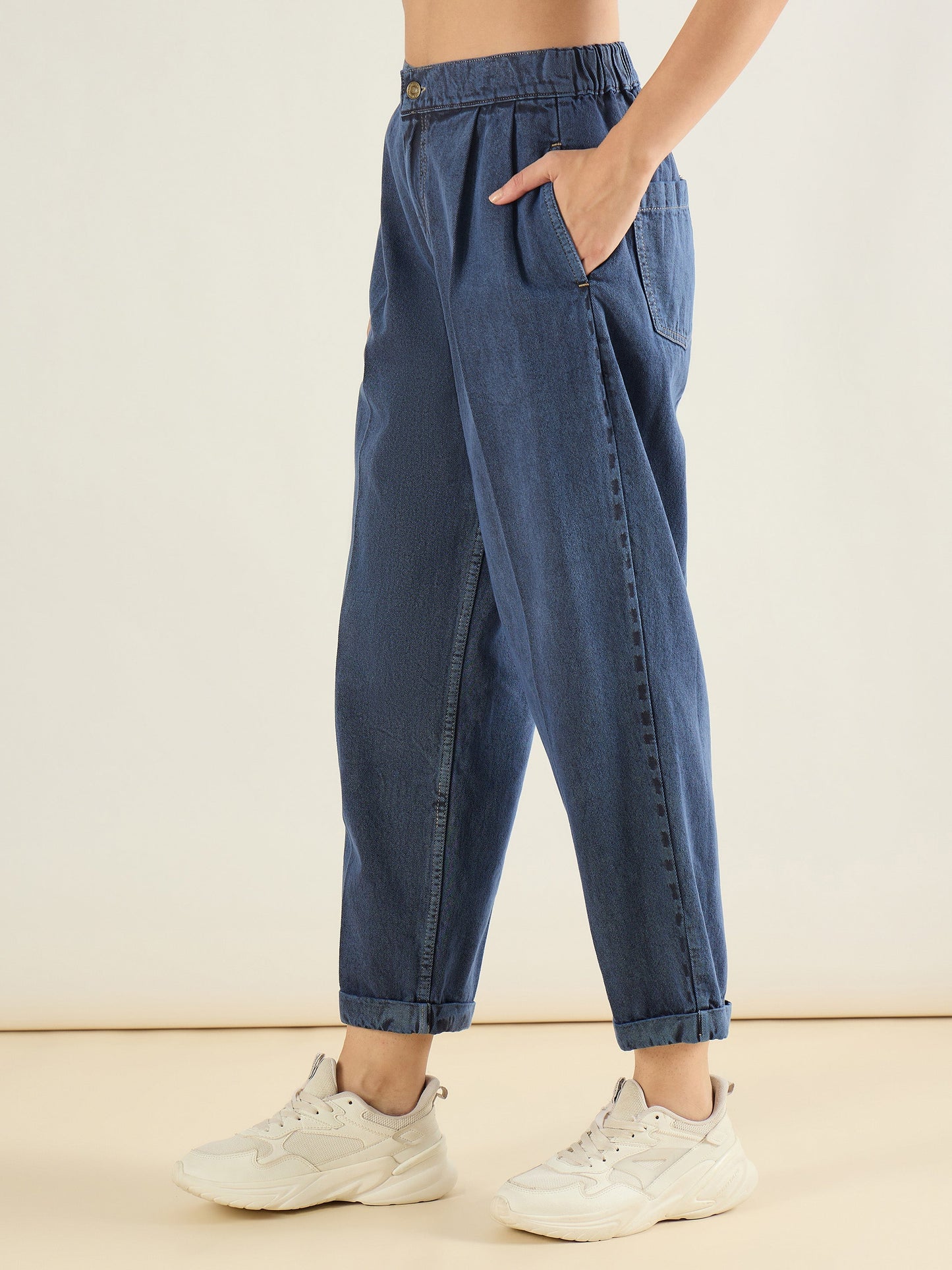 Blue Wash Roll Up Hem Barrel Jeans