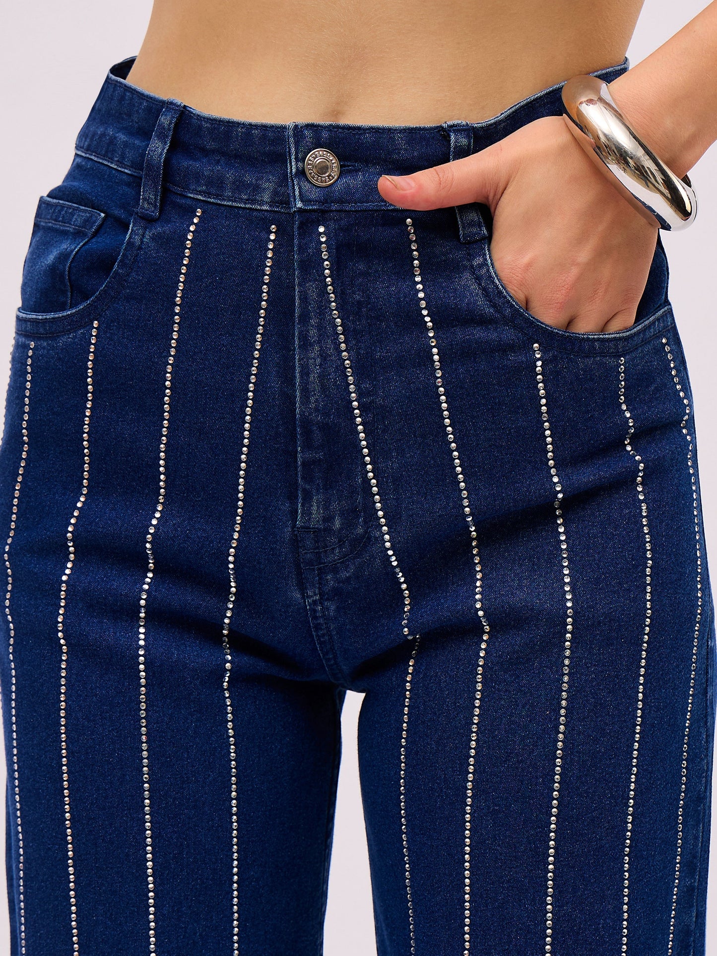 Women Navy Blue Denim Front Stud Straight Fit Jeans