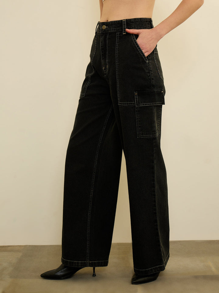 Women Black Wash Mid Rise Straight Cargo Jeans