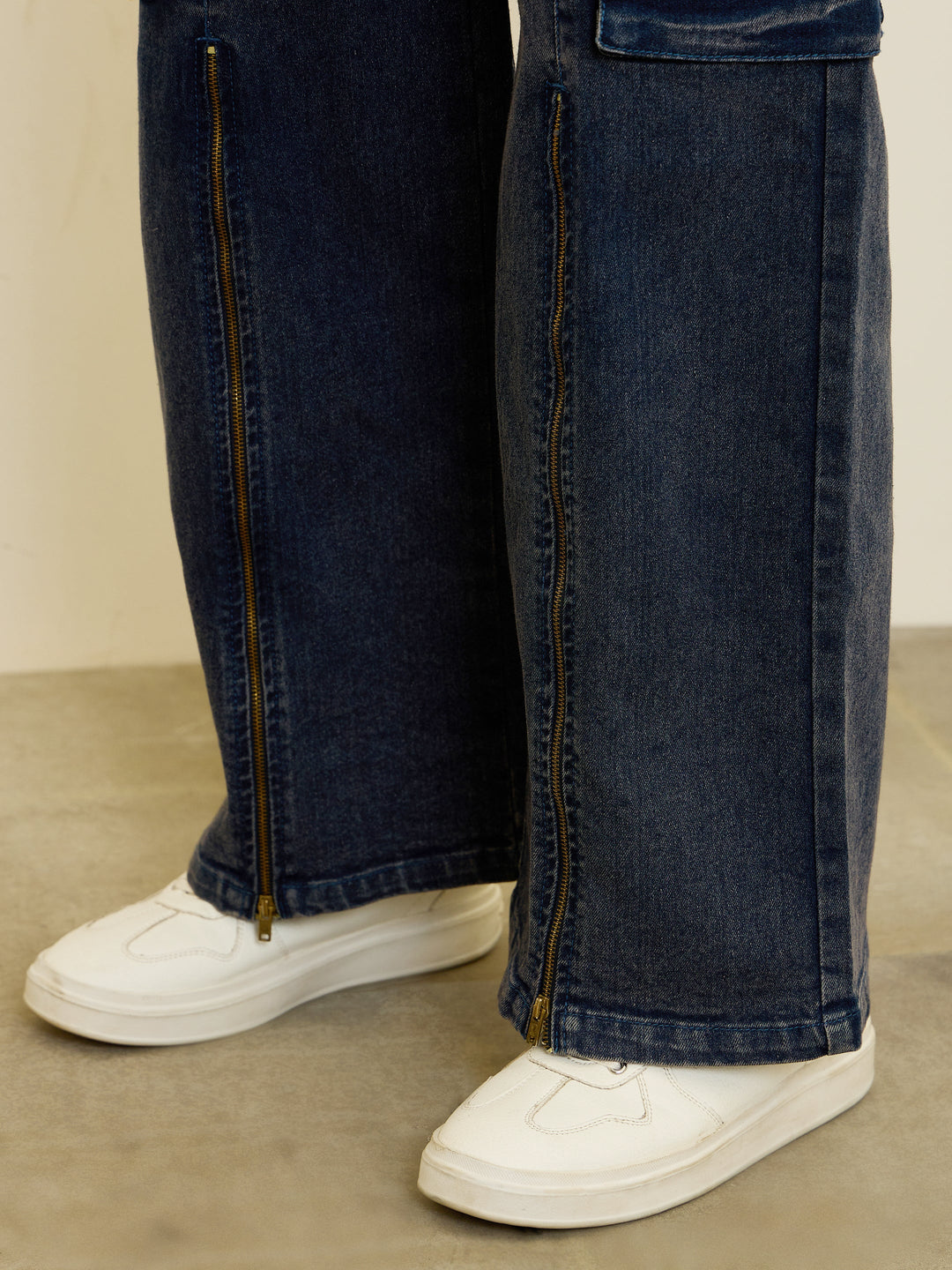 Women Navy Blue Zipper Detail Cargo Straight Jeans
