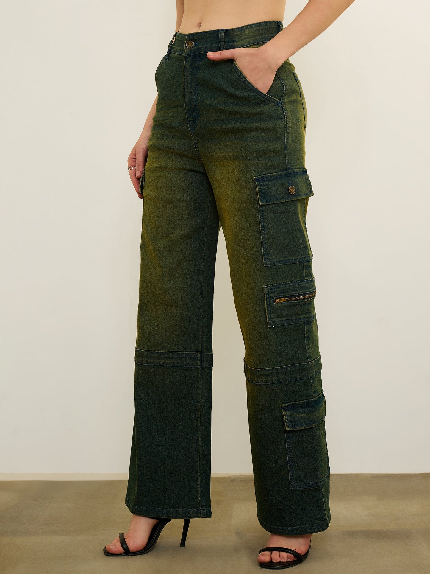 Women Green Overdyed Denim Straight Fit Jeans