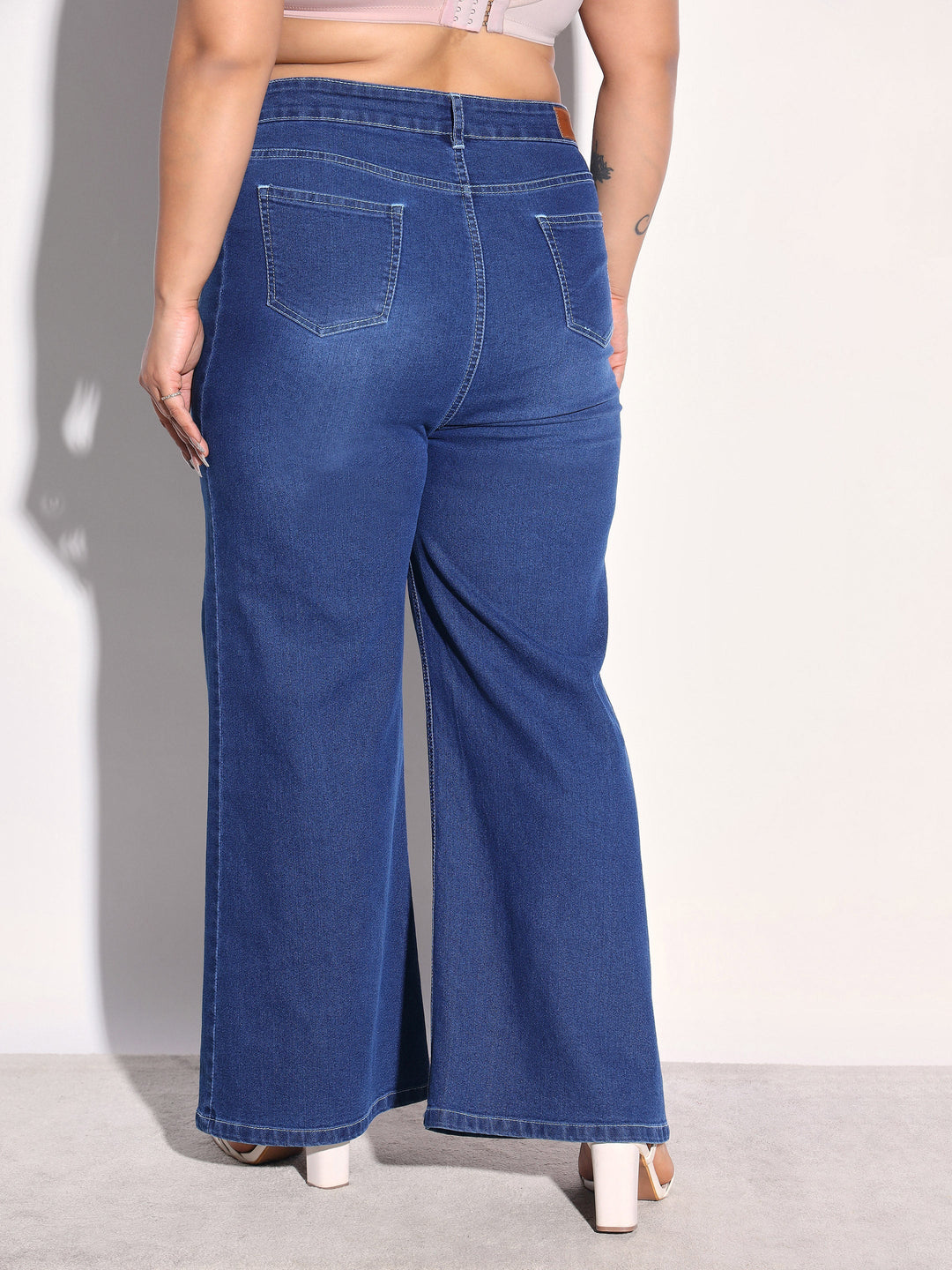 Women Navy Denim Side Seam Basic Straight Jeans