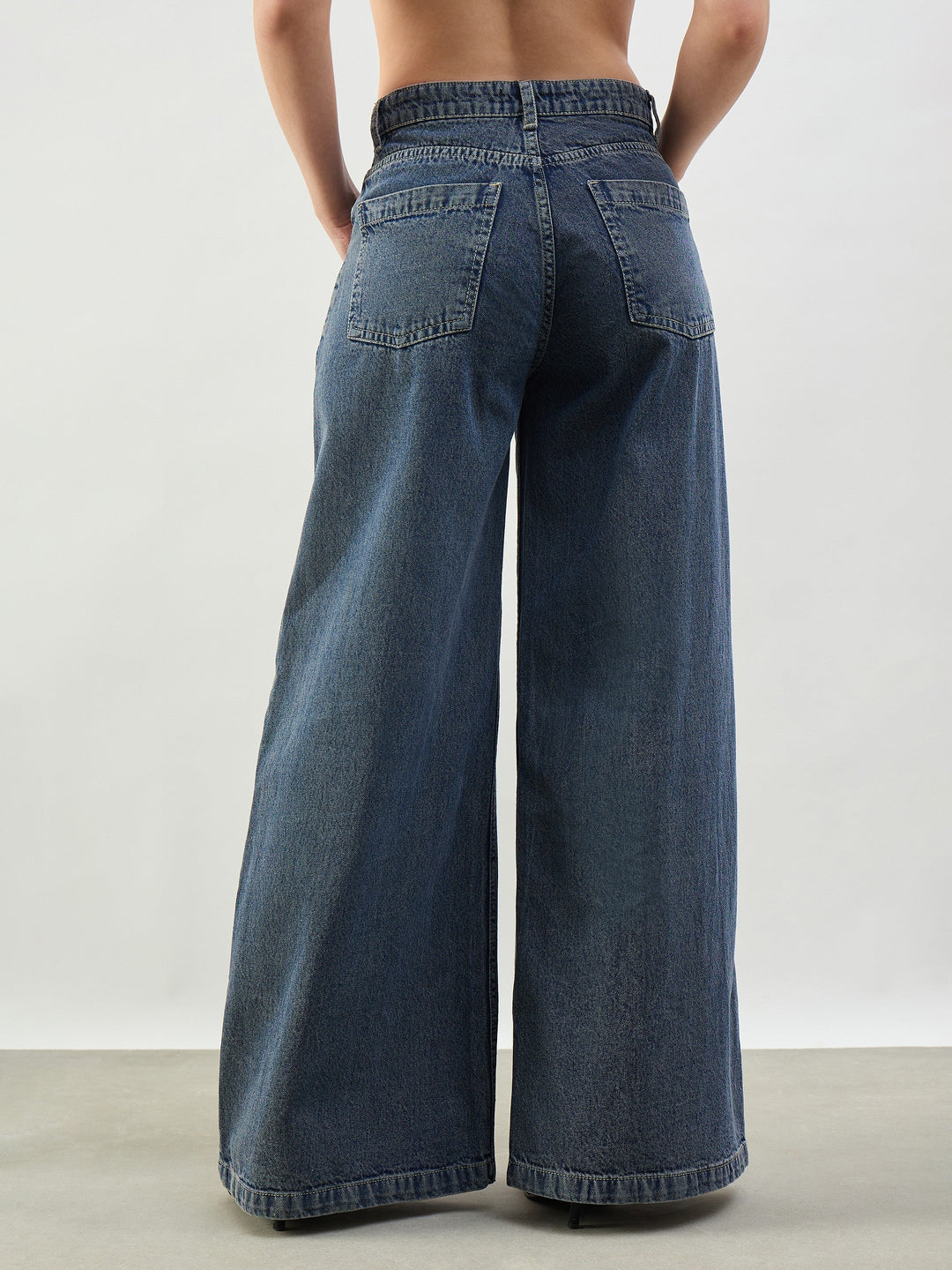 Women Blue Wash Low Waist Wide Leg Jeans