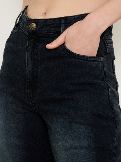 Women Black Wash Low Waist Straight Fit Jeans