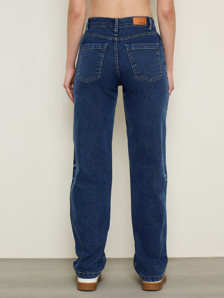 Women Blue Wash Low Waist Straight Fit Jeans