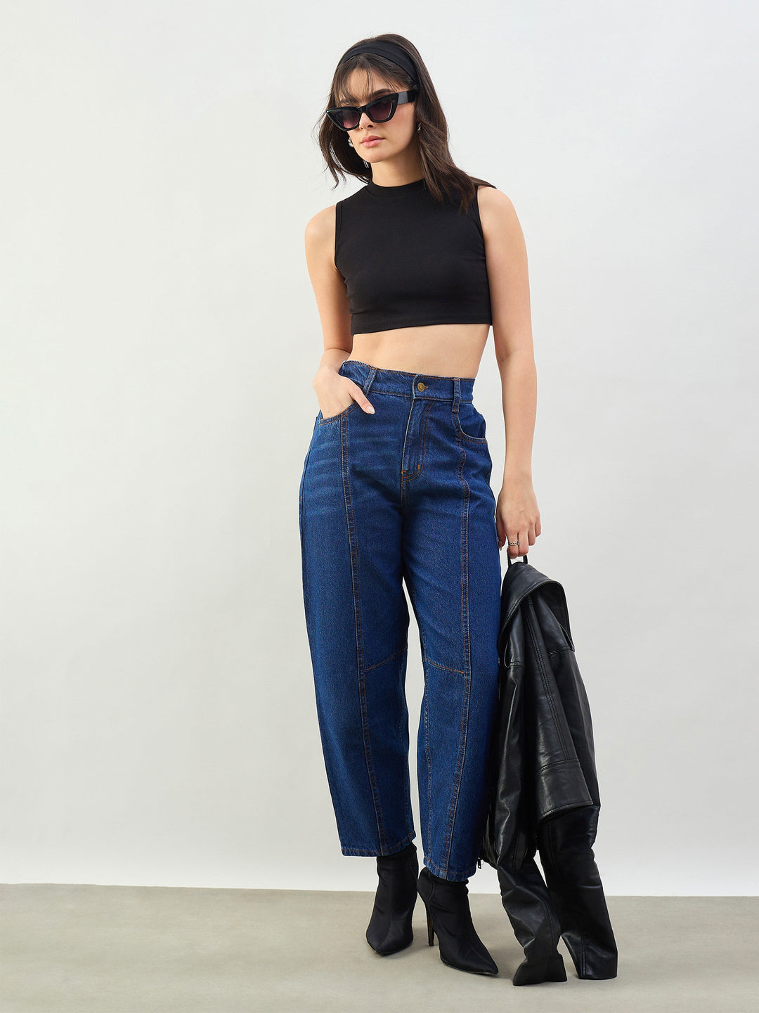 Women Blue Wash Front Seam Balloon Fit Jeans