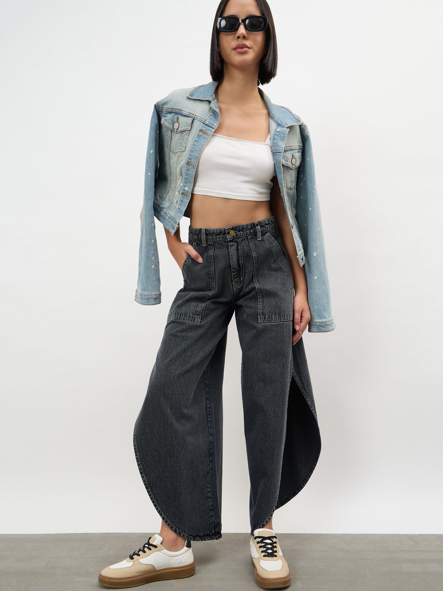 Black Washed Curve Detail Barrel Jeans