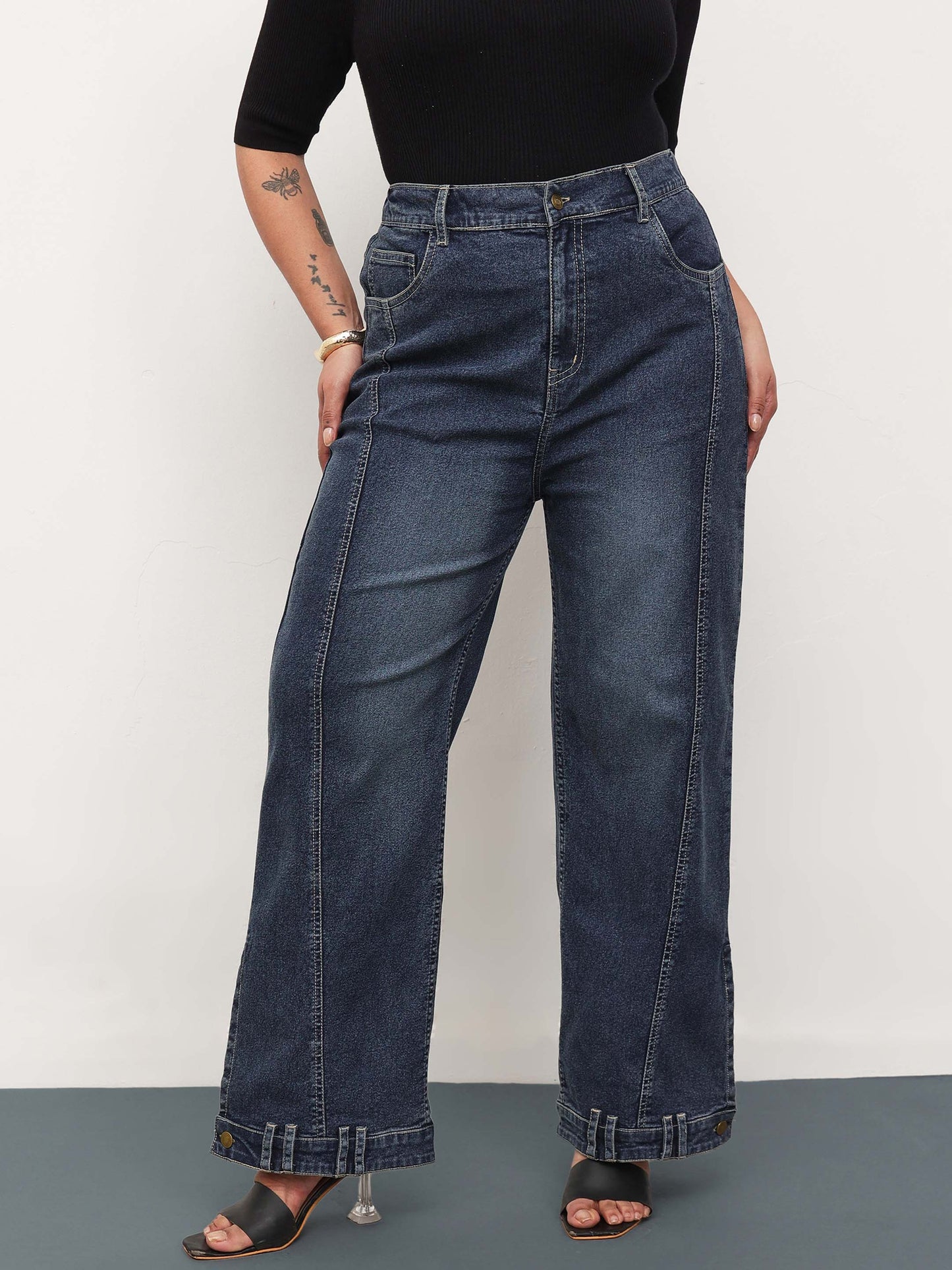 Navy Wash Denim Hem Design Basic Straight Jeans
