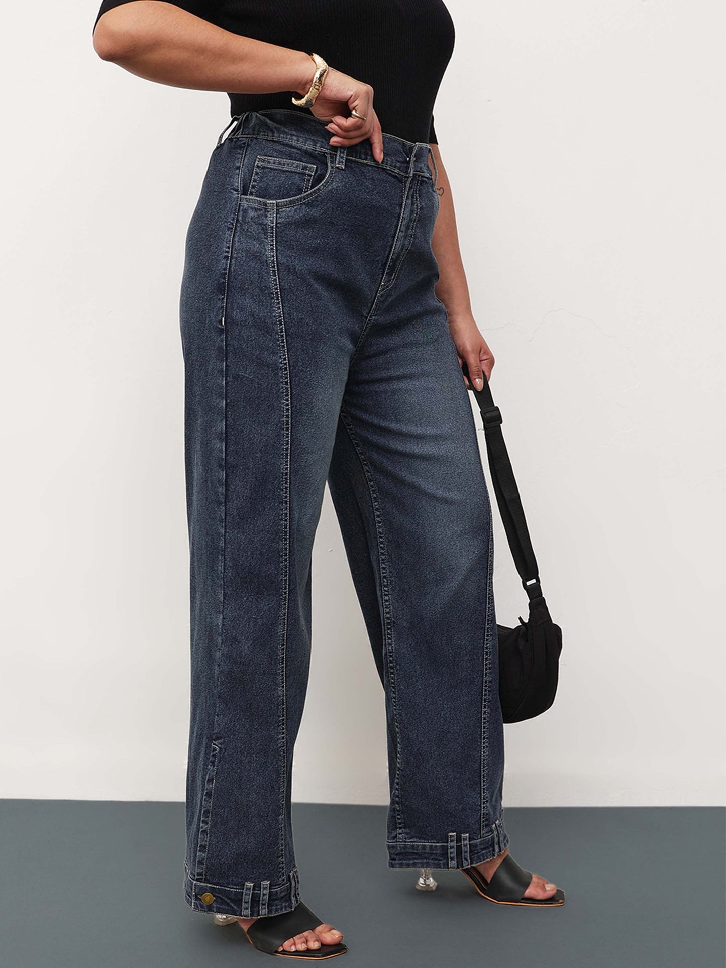 Navy Wash Denim Hem Design Basic Straight Jeans