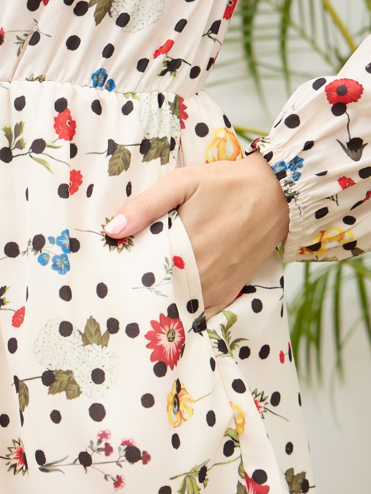 Women Beige Ditsy Floral Balloon Sleeves Playsuit