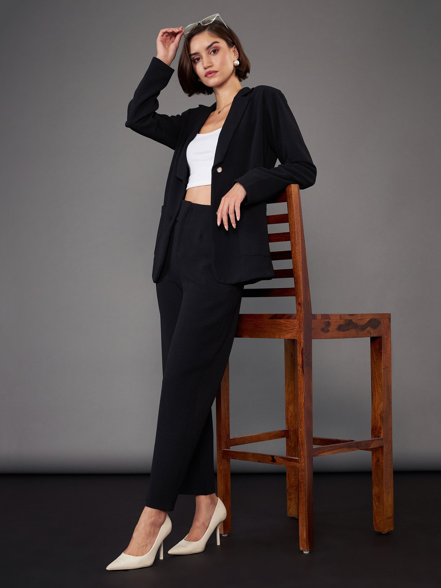 Black Front Pleated Tapered Pants
