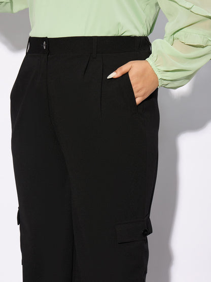 Black Multi Pockets Cargo Pants-SASSAFRAS Curve