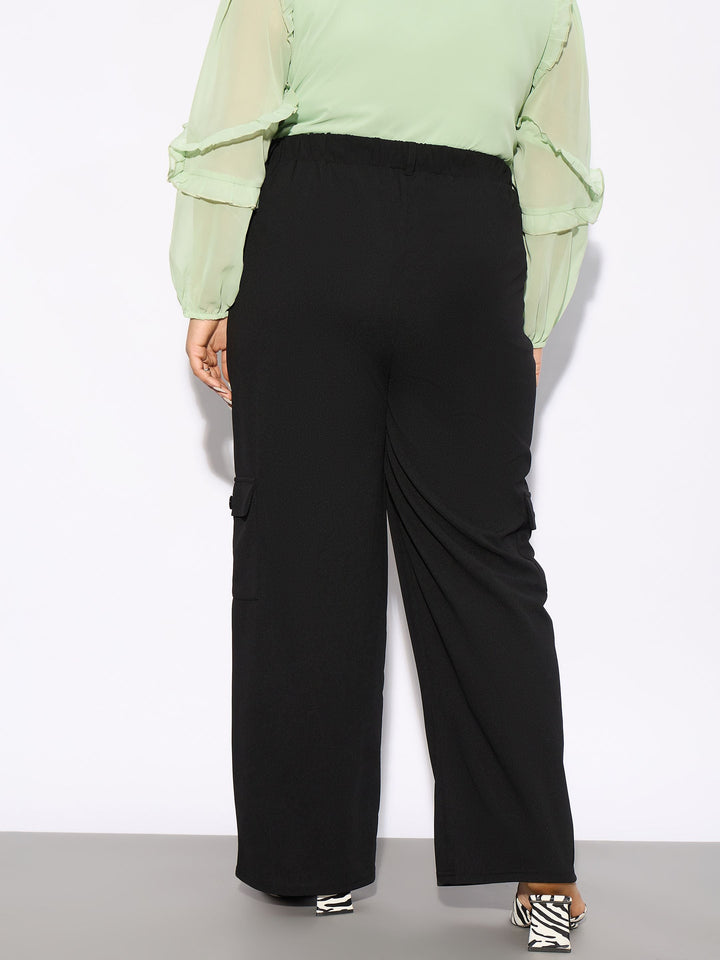 Black Multi Pockets Cargo Pants-SASSAFRAS Curve