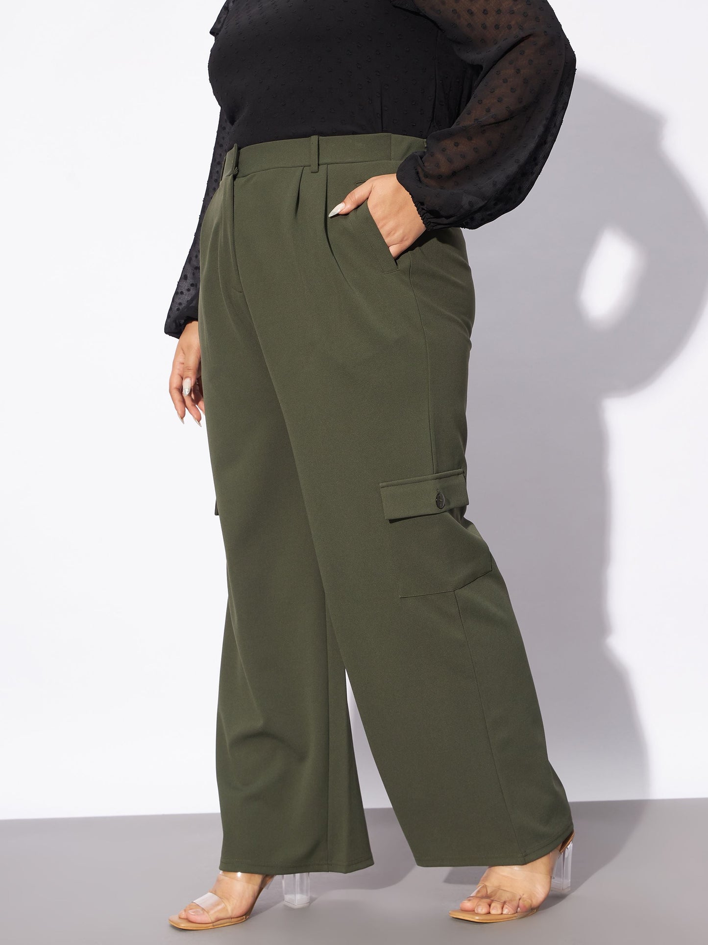 Olive Multi Pockets Cargo Pants-SASSAFRAS Curve