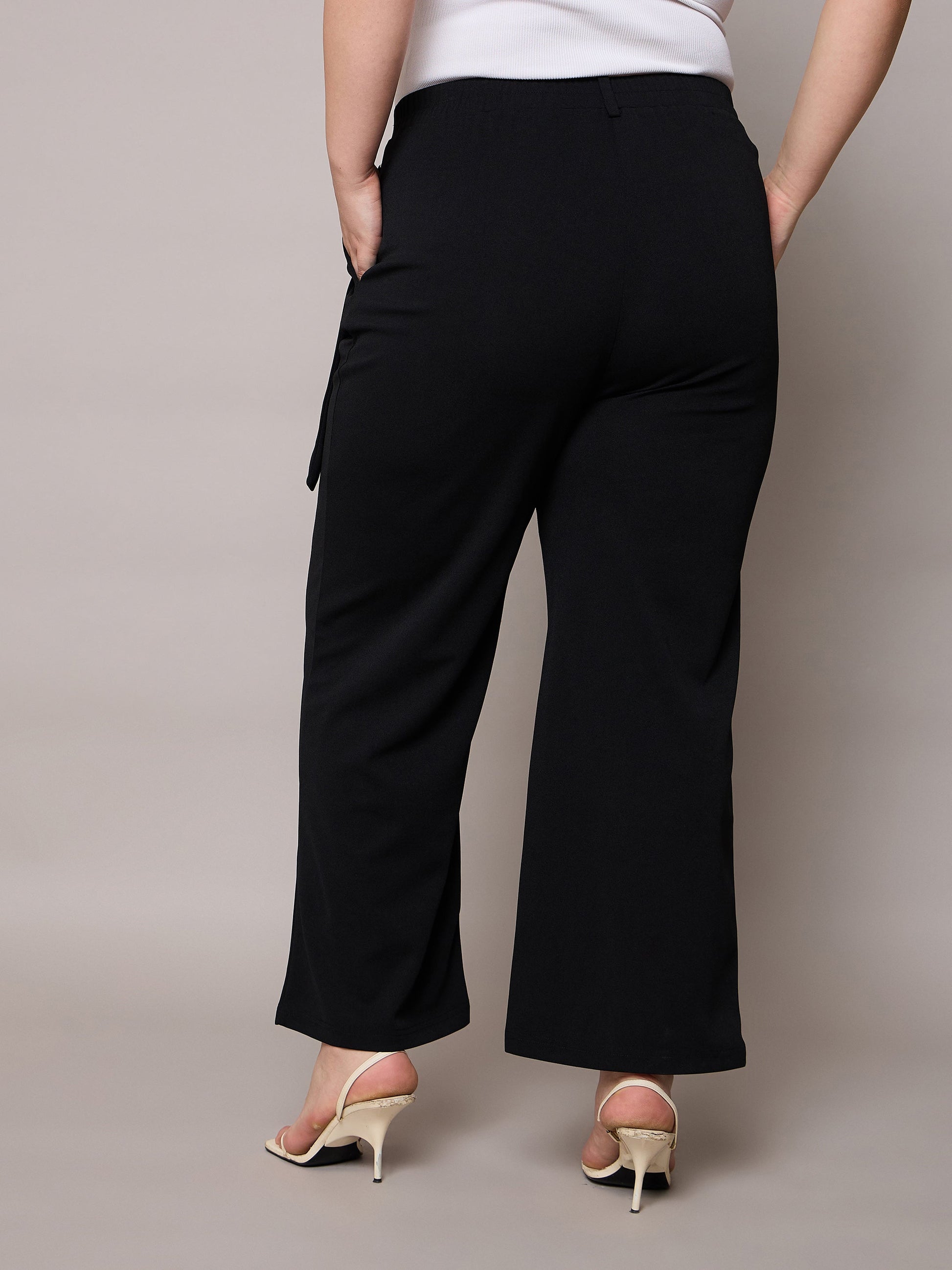 Black Front Pleat Straight Pants-SASSAFRAS Curve