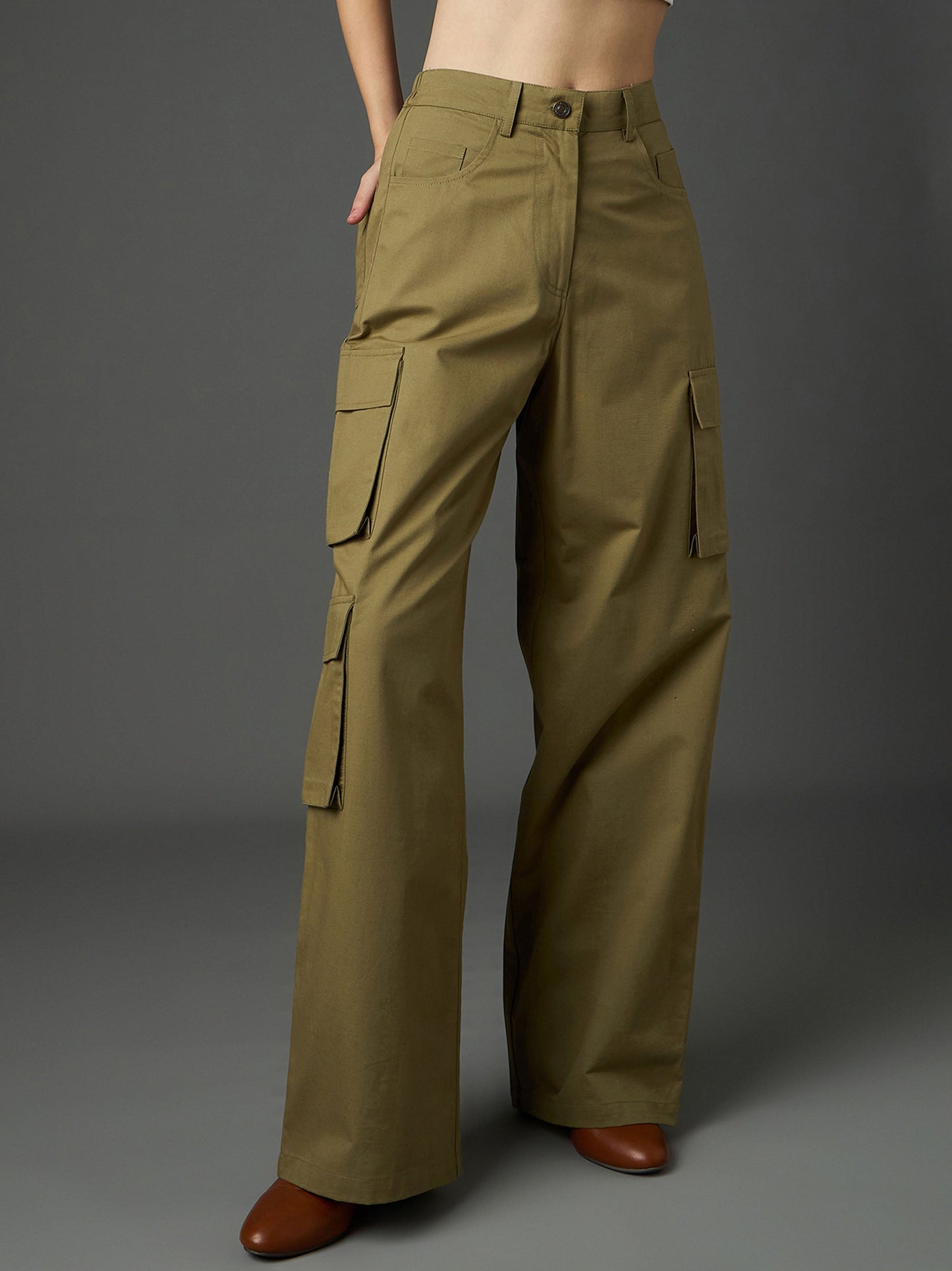 Women Olive Twill Box Pocket Straight Cargo Pants