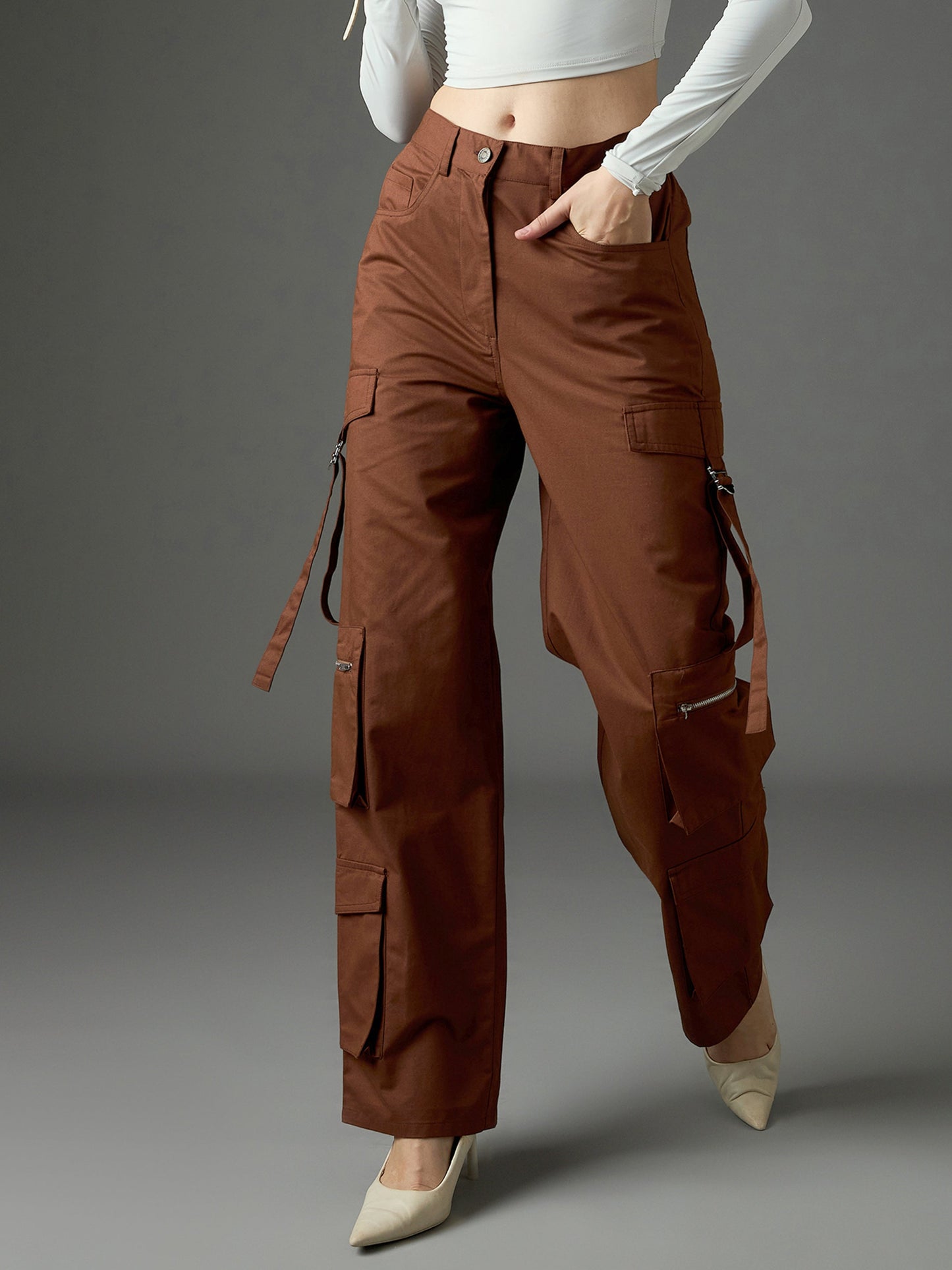 Women Brown Twill Zipper Pocket Cargo Straight Pants
