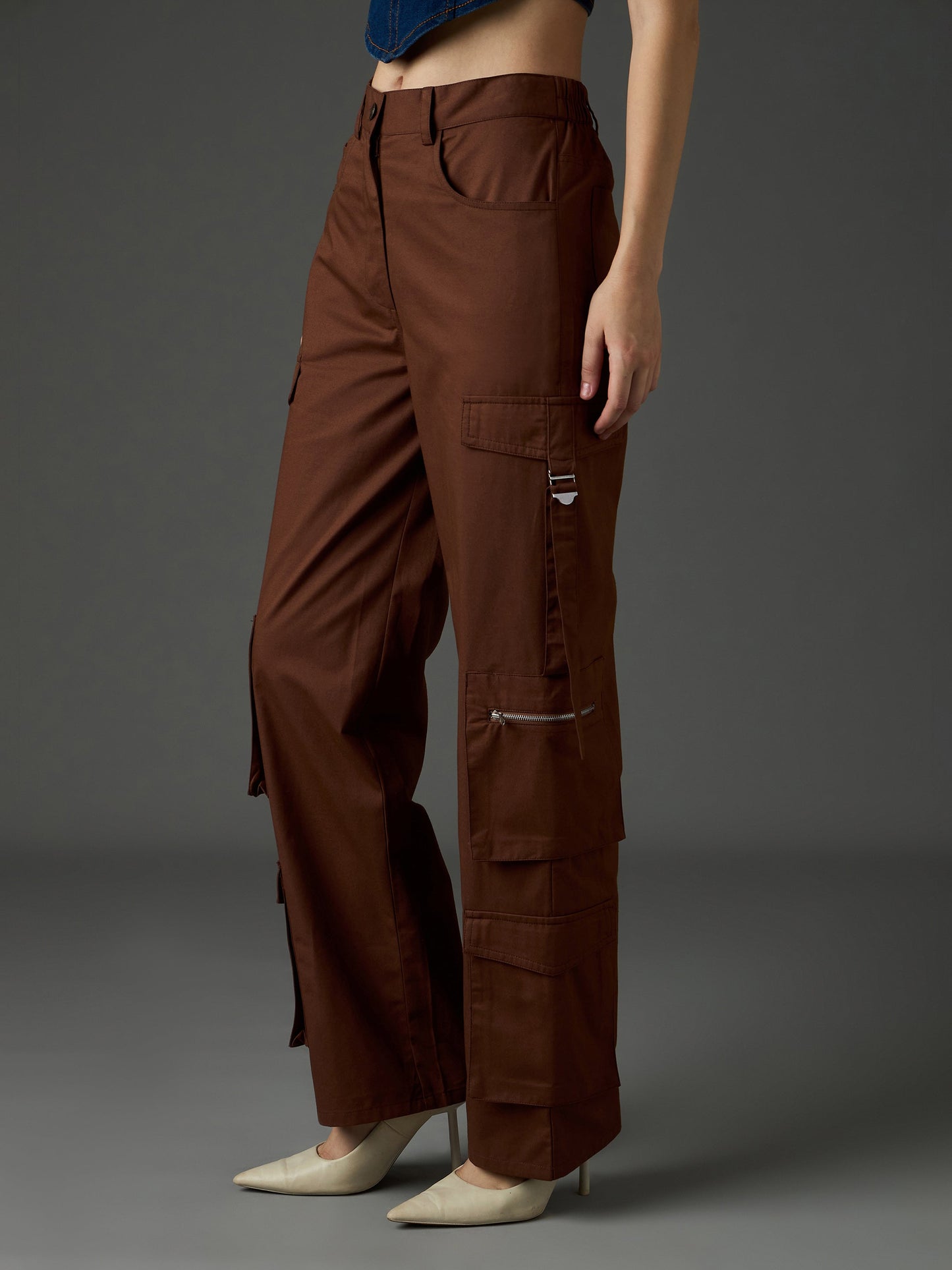 Women Brown Twill Zipper Pocket Cargo Straight Pants