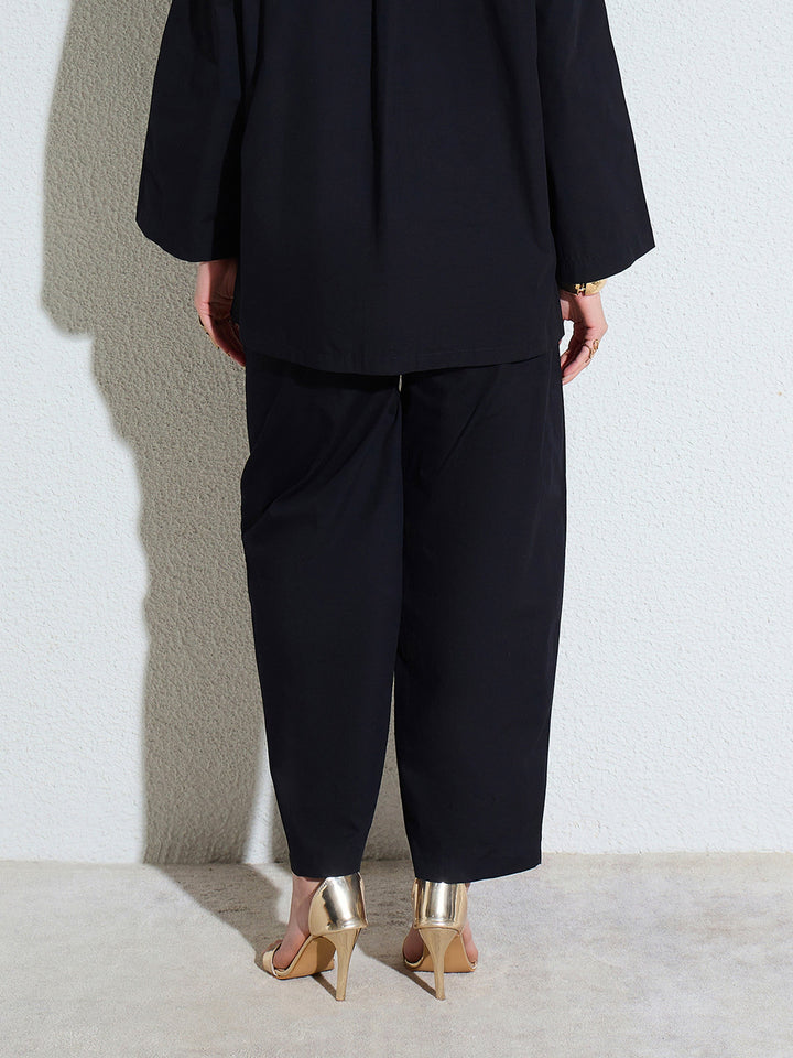 Women Black Poplin Mom Fit Pants