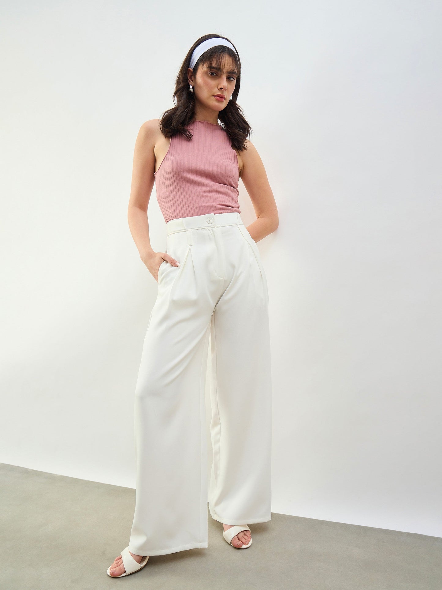 White Inverted Pleat Relax Fit Korean Pants