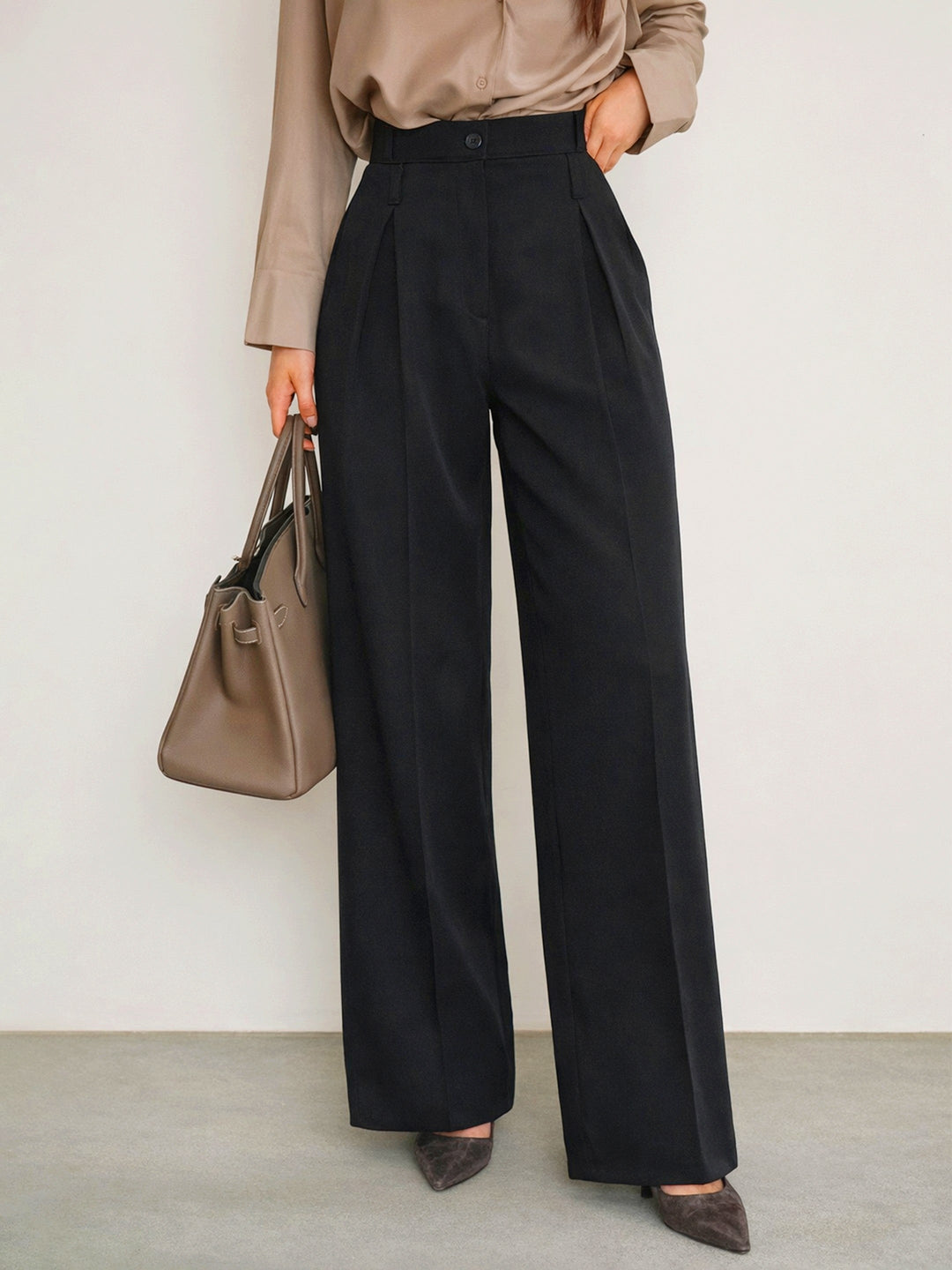 Women Black Inverted Pleat Relax Fit Korean Pants