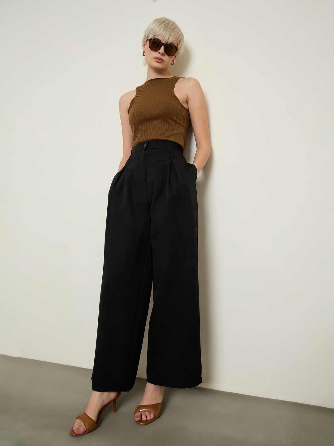Women Black Inverted Pleat Relax Fit Korean Pants