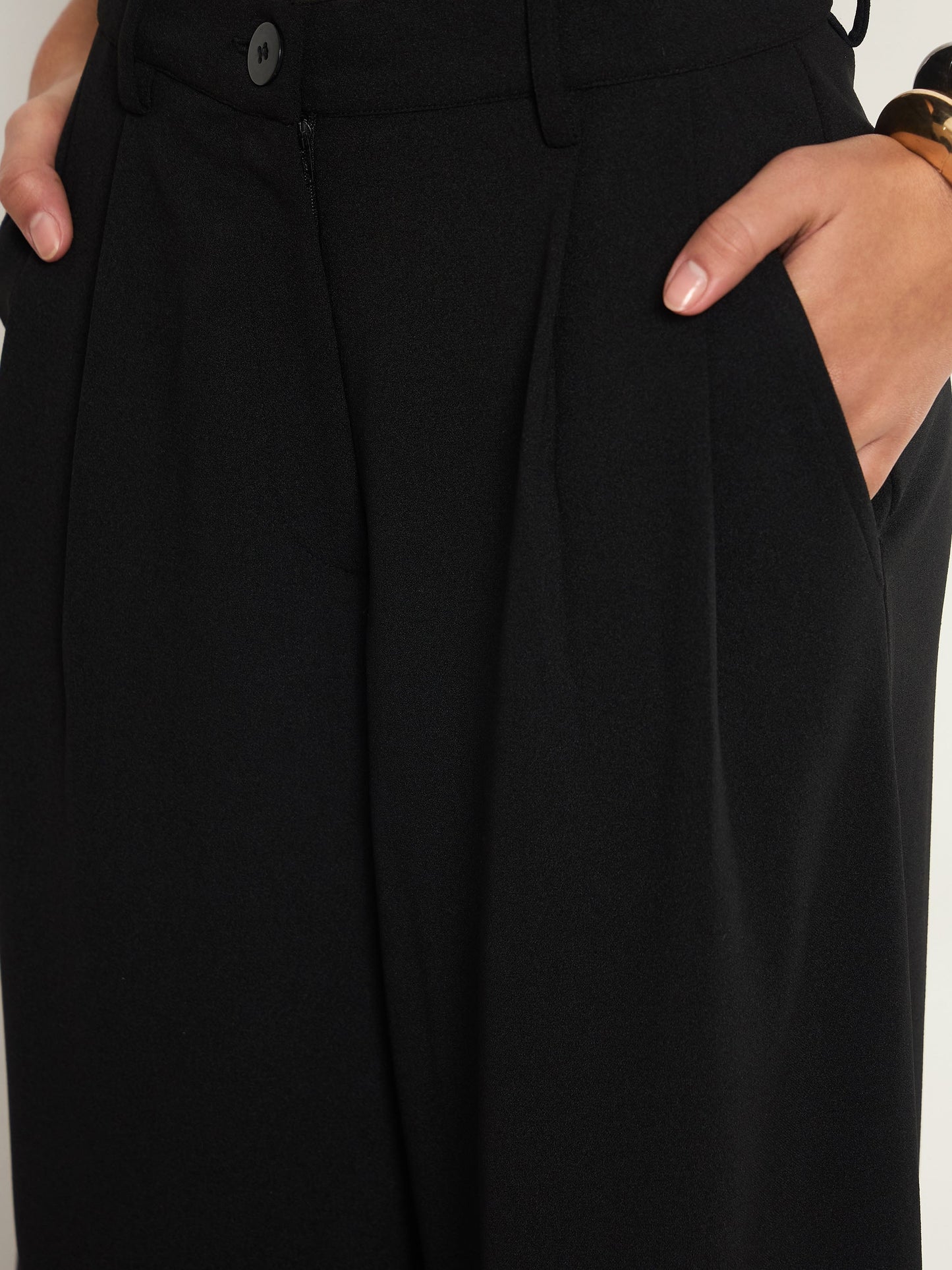 Women Black Front Pleated Wide Leg Straight Pants
