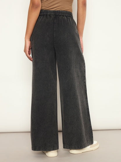 Women Black Overdyed Elasticated Straight Pants