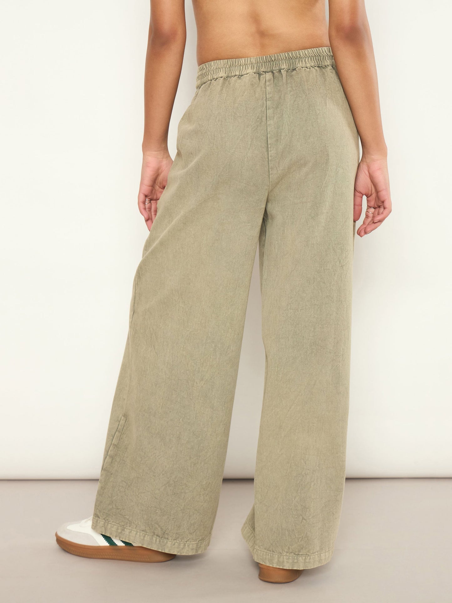 Women Olive Overdyed Elasticated Straight Pants