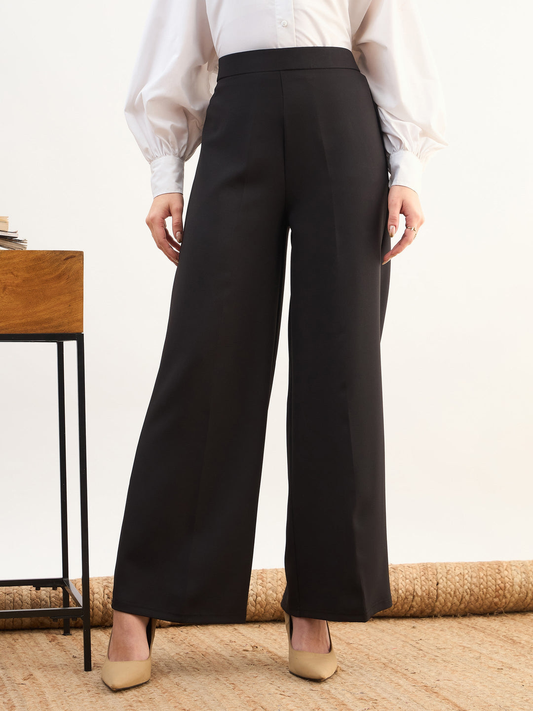 Women Black Elasticated Straight Fit Pants