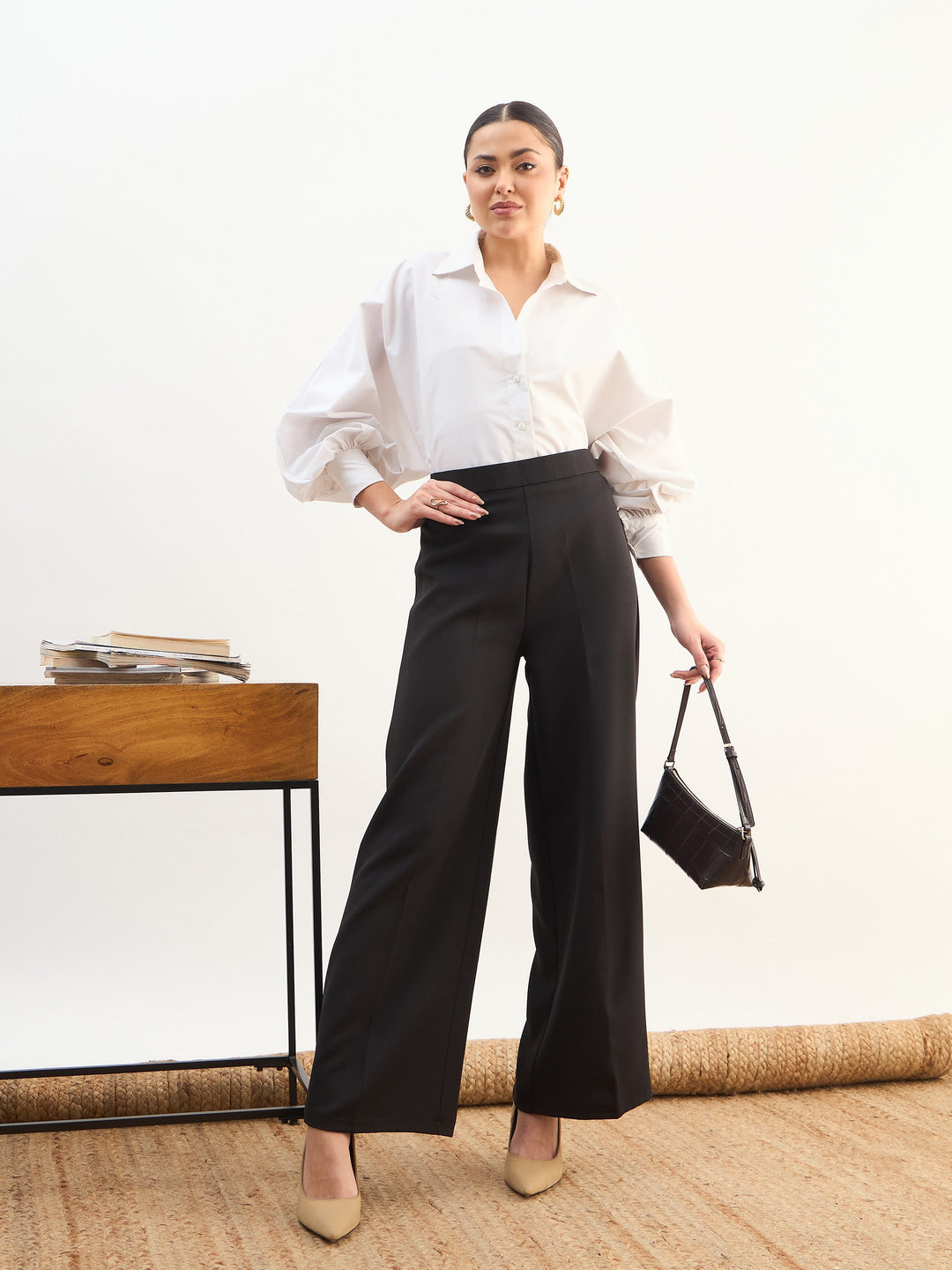 Women Black Elasticated Straight Fit Pants