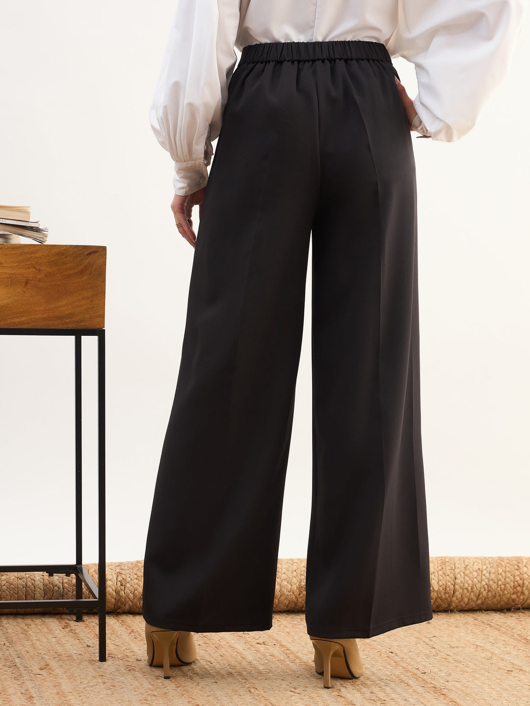 Women Black Elasticated Straight Fit Pants
