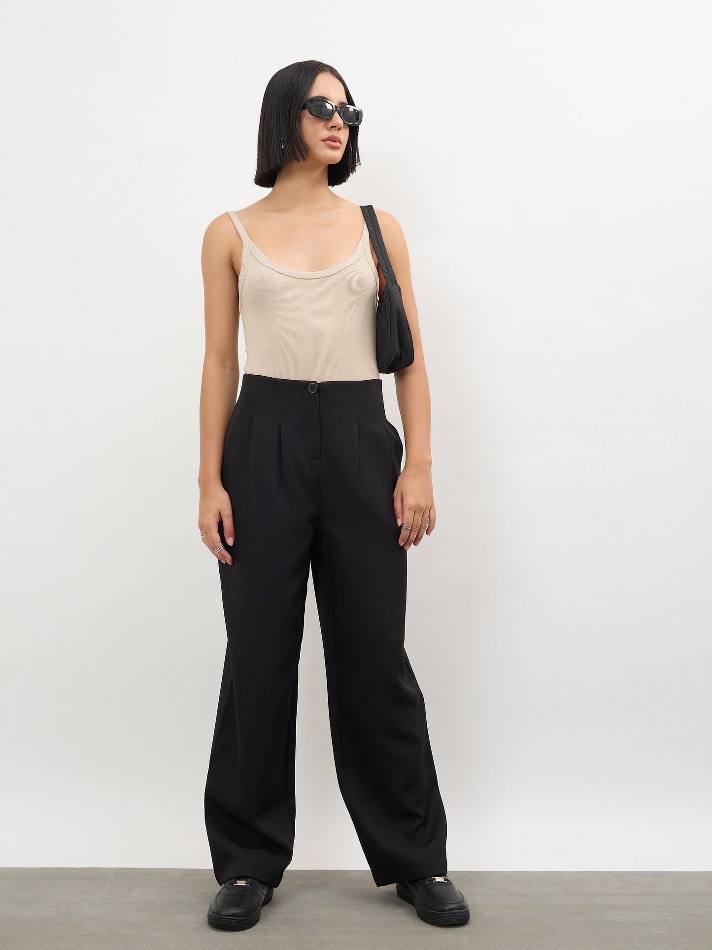 Black Dual-Dart No-waistband Mid Rise Korean Pants