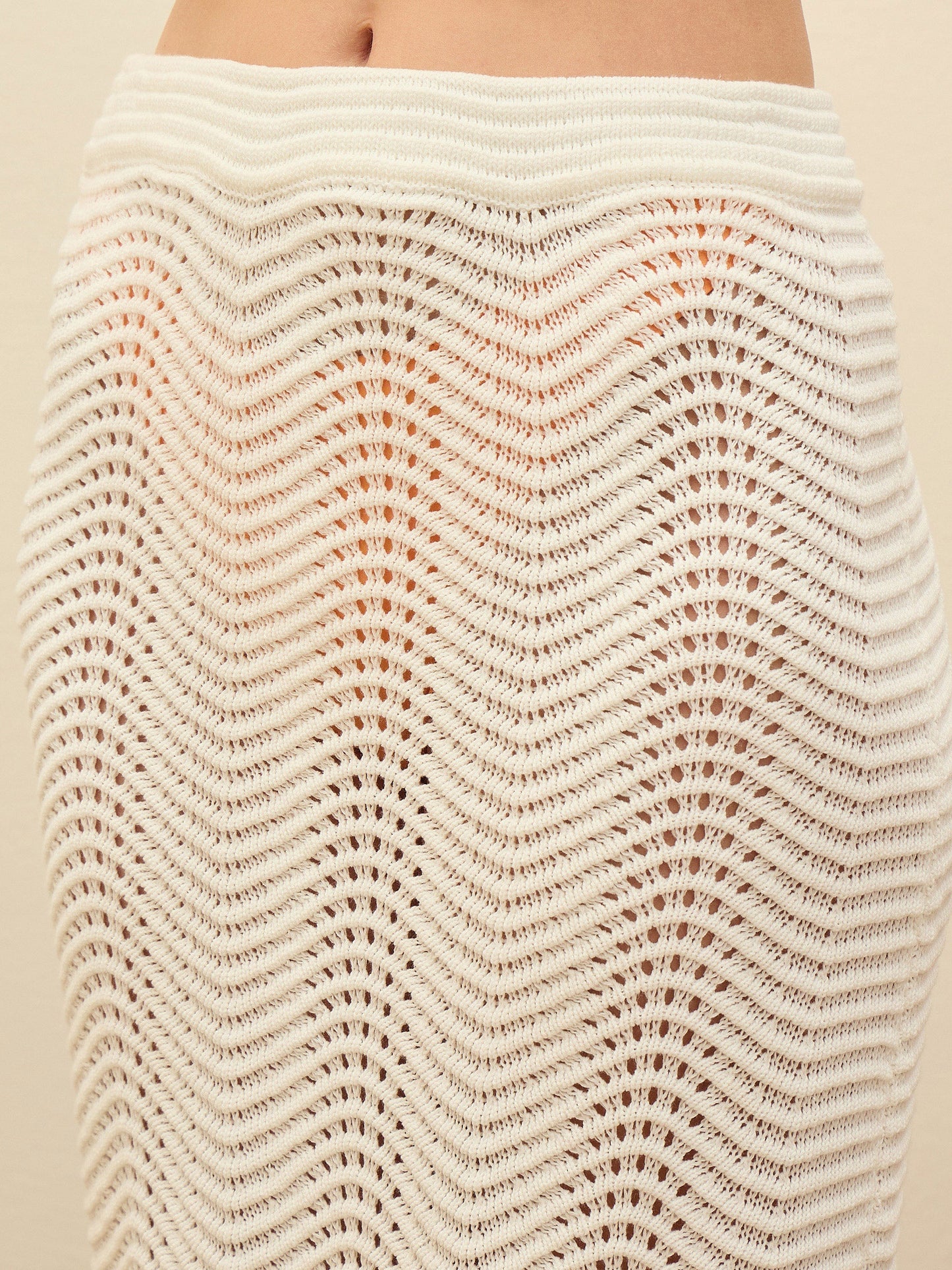 Women Off-White Crochet Round Neck Top With Straight Skirt