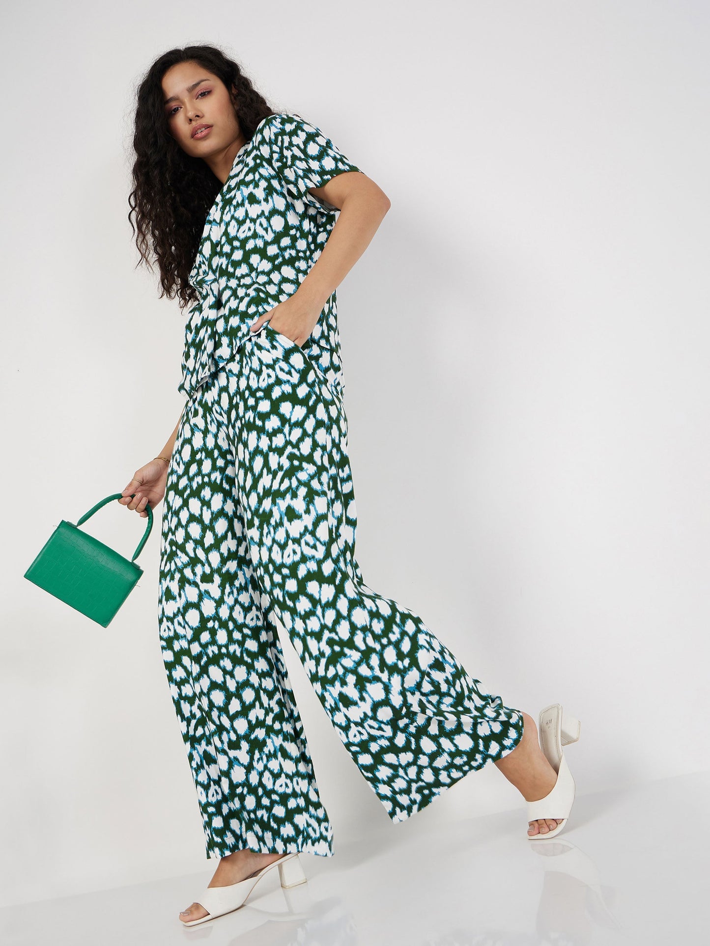 Green Abstract Shawl Collar Top With Pants